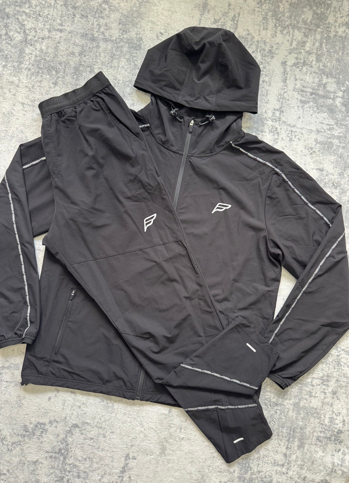 Frequency Tracksuit - XXL/XL