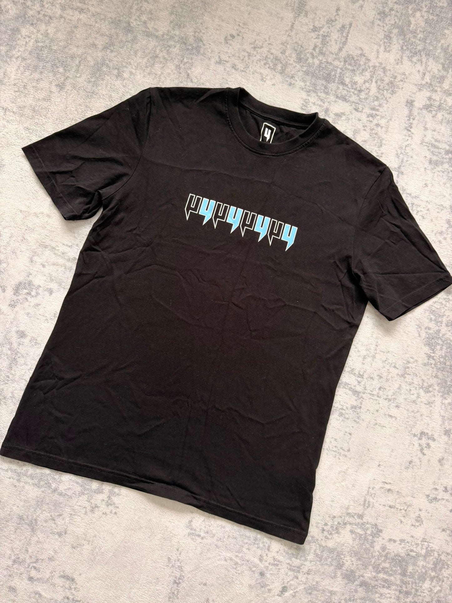 Yelir World T Shirt - M