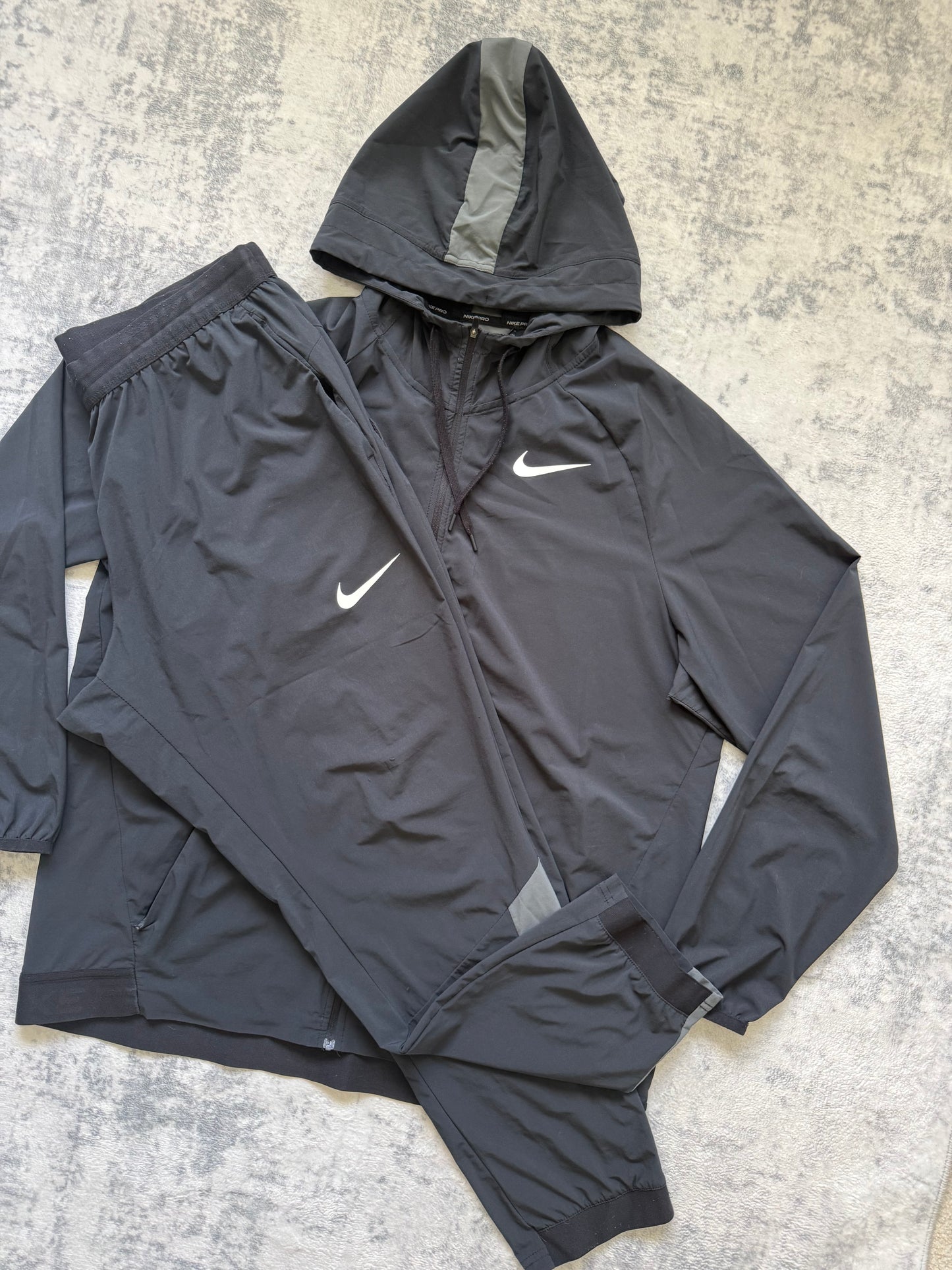 Nike Pro Tracksuit - XL