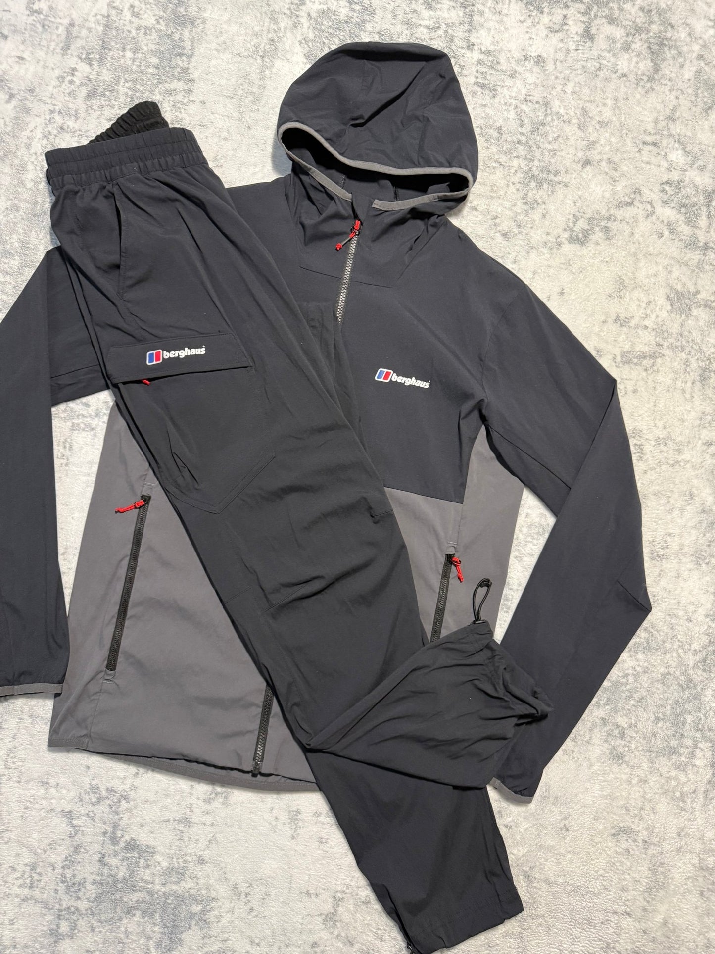 Berghaus Tracksuit - M/S - Active Supply