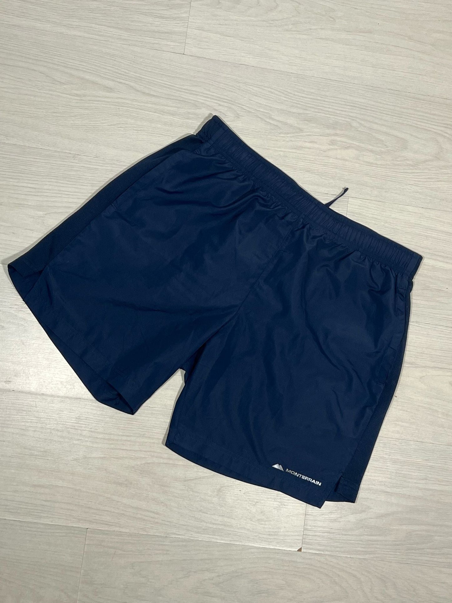 Monterrain Short - XL - Active Supply