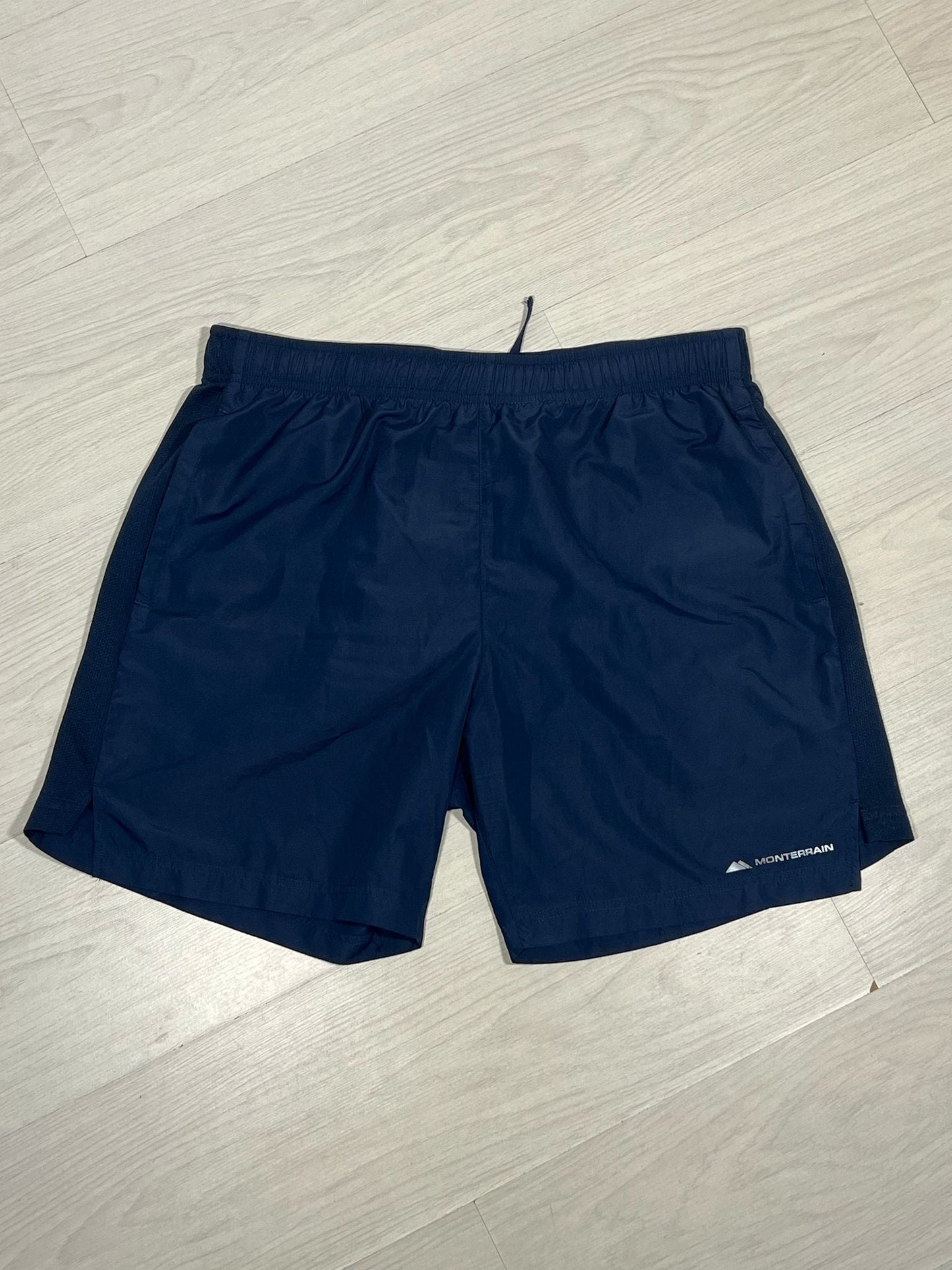 Monterrain Short - XL - Active Supply