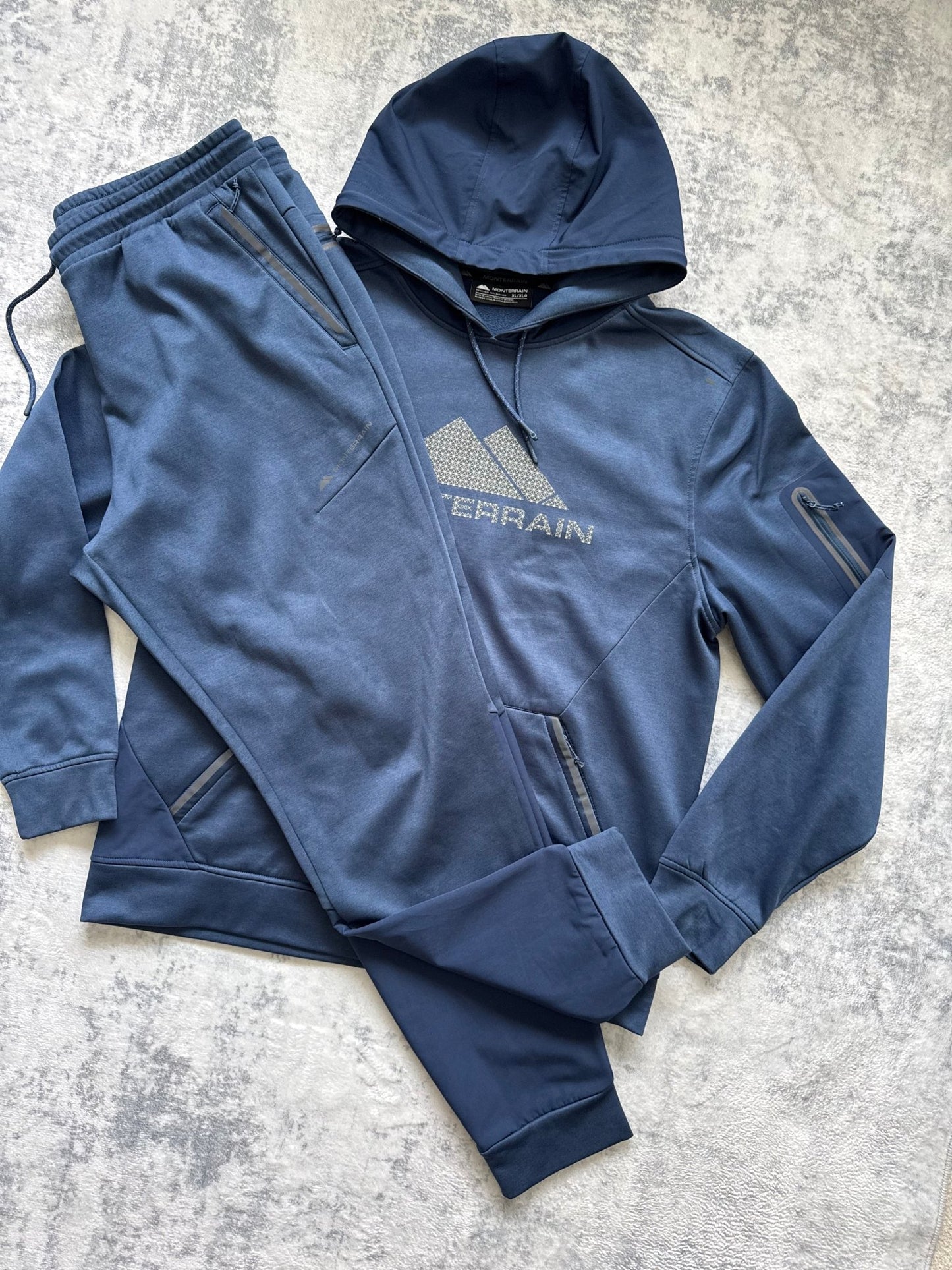 Monterrain Tracksuit - XL - Active Supply