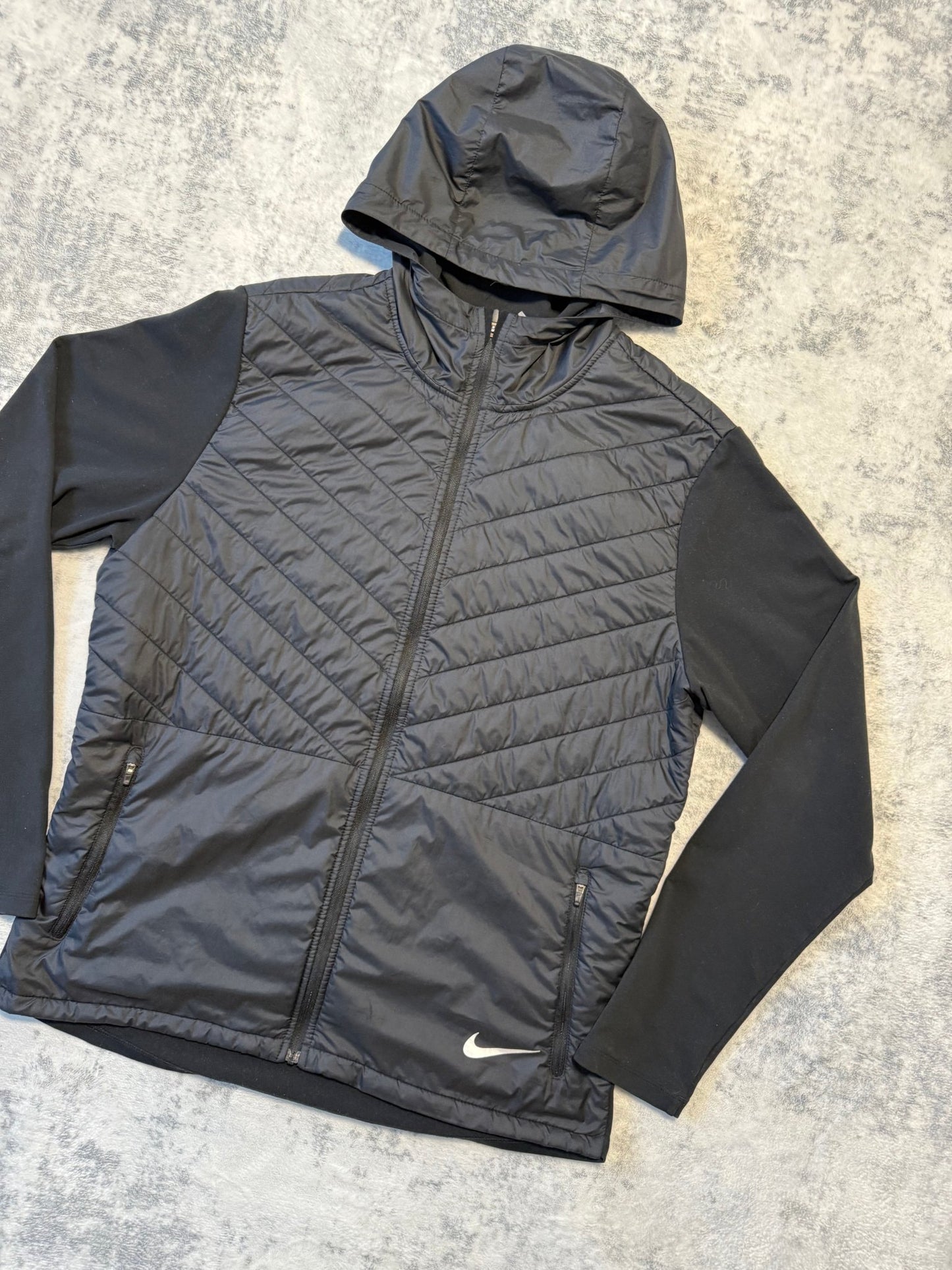 Nike Aeroloft Jacket - M - Active Supply