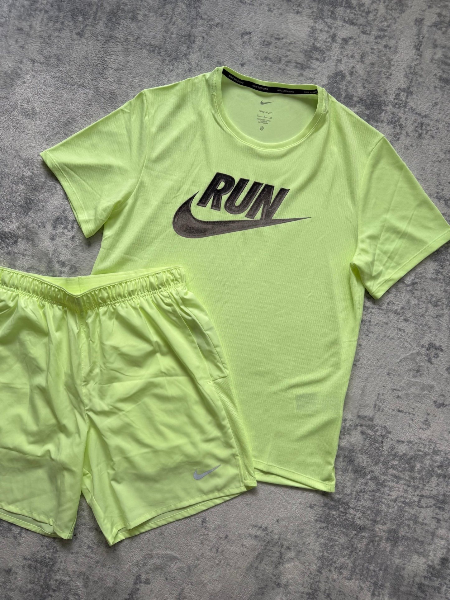 Nike Run Short Set - M - Active Supply