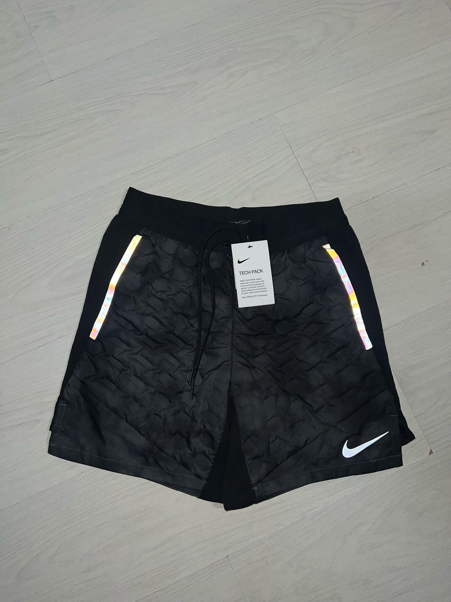 Nike Tech Pack Short - S - Active Supply