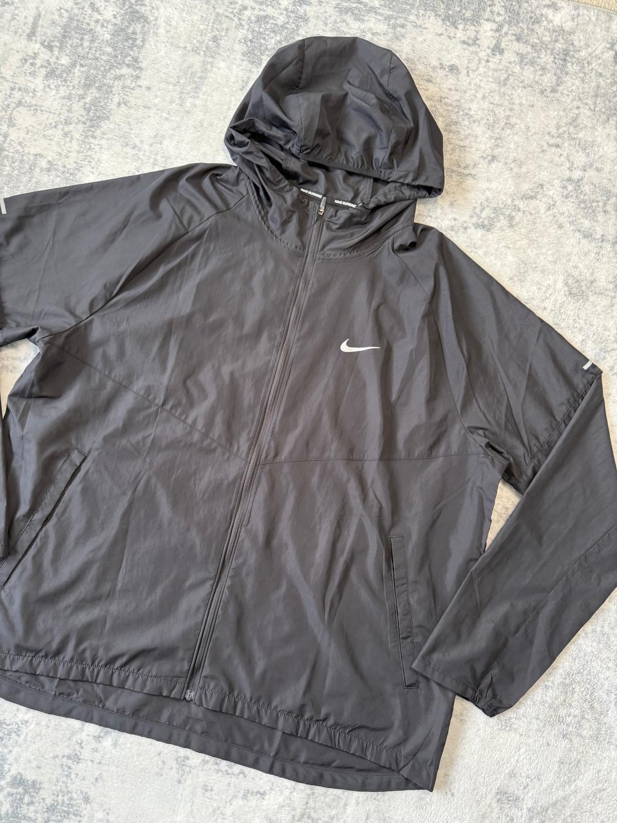 Nike Windrunner - XL - Active Supply