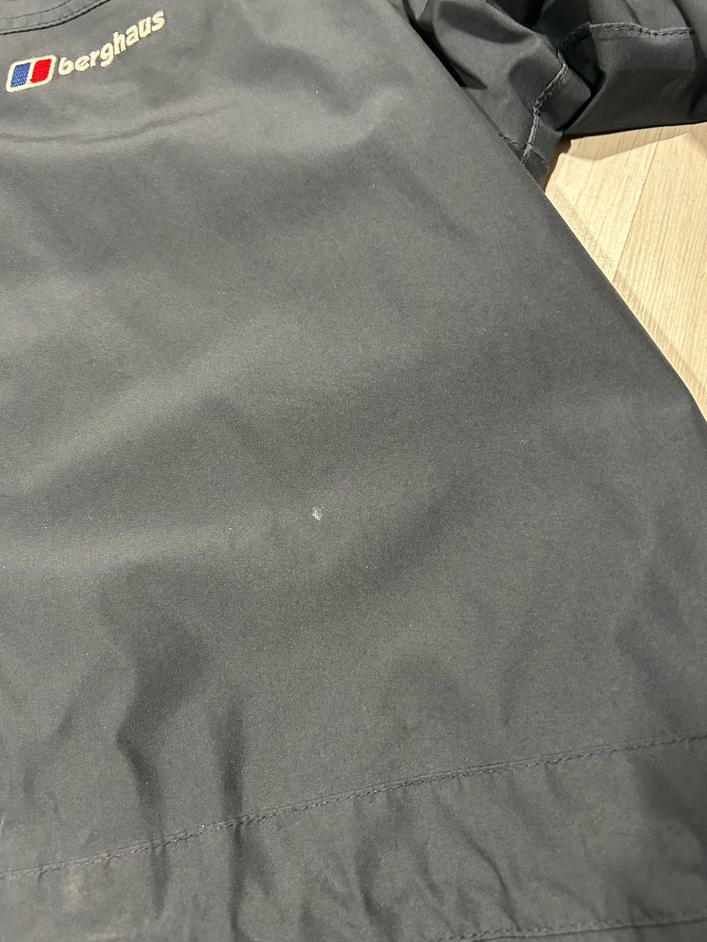 *OUTLET* Berghaus Goretex - S - Active Supply