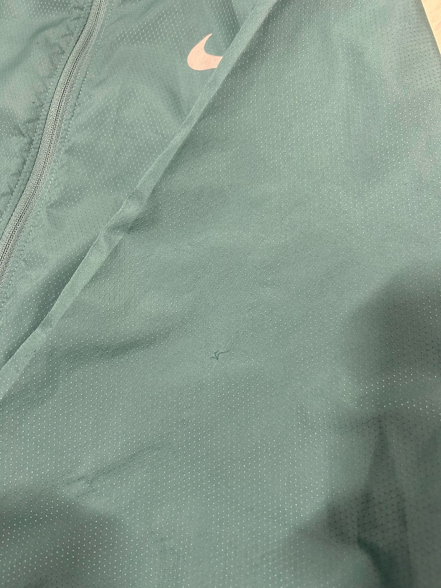 *OUTLET* Nike Windrunner - XL - Active Supply