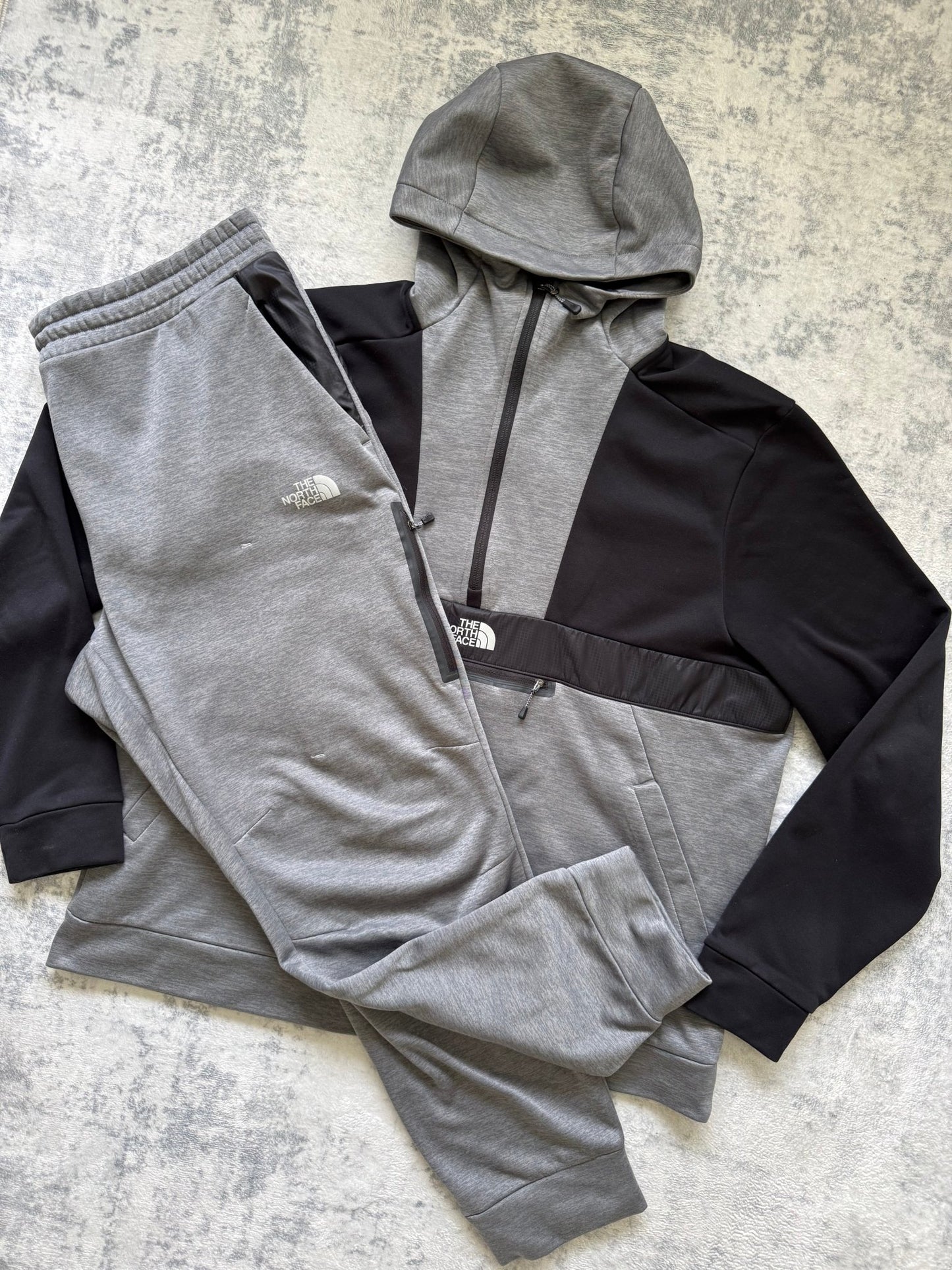 The North Face Tracksuit - XXL - Active Supply