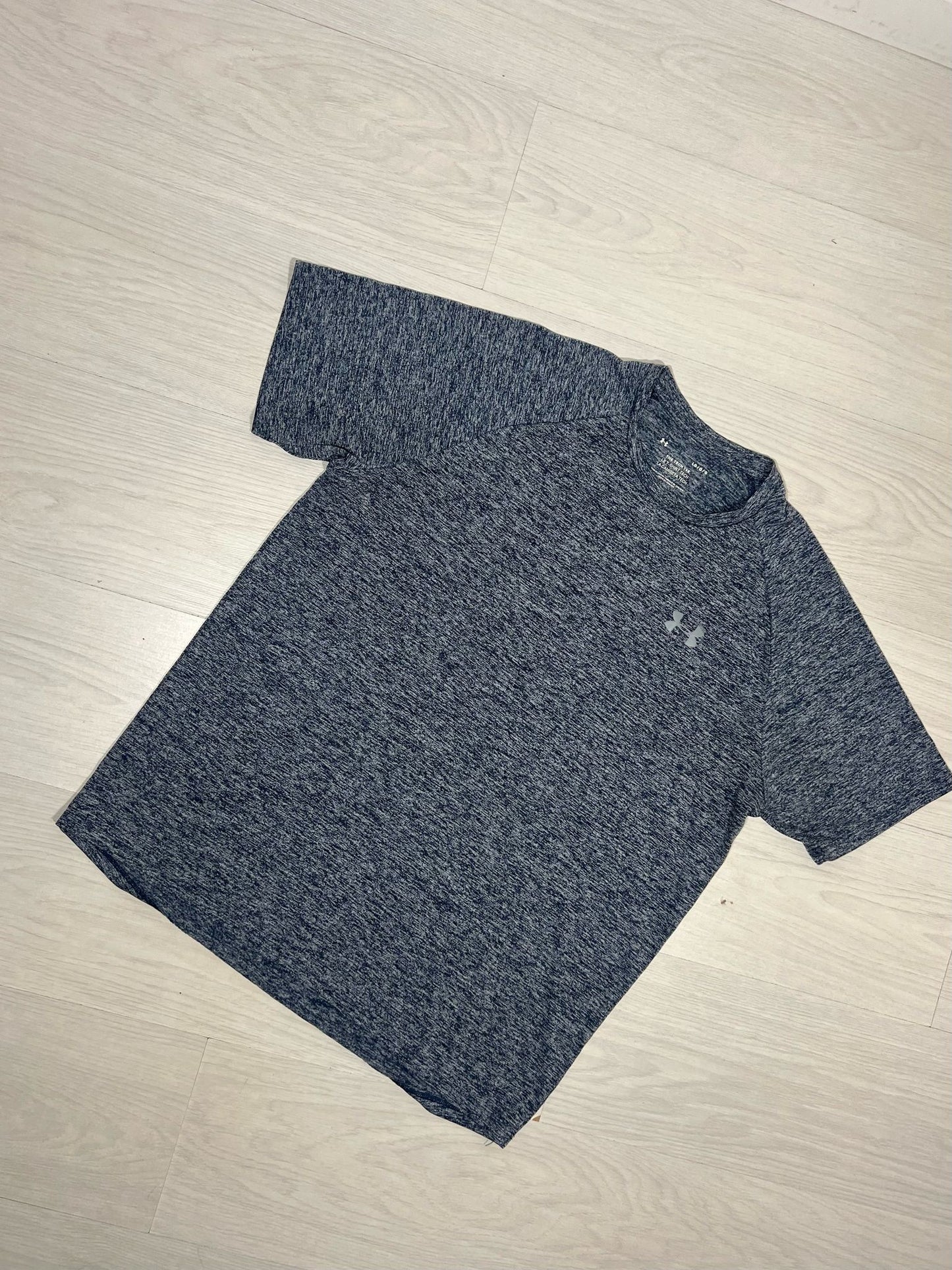 Under Armour T Shirt - L - Active Supply