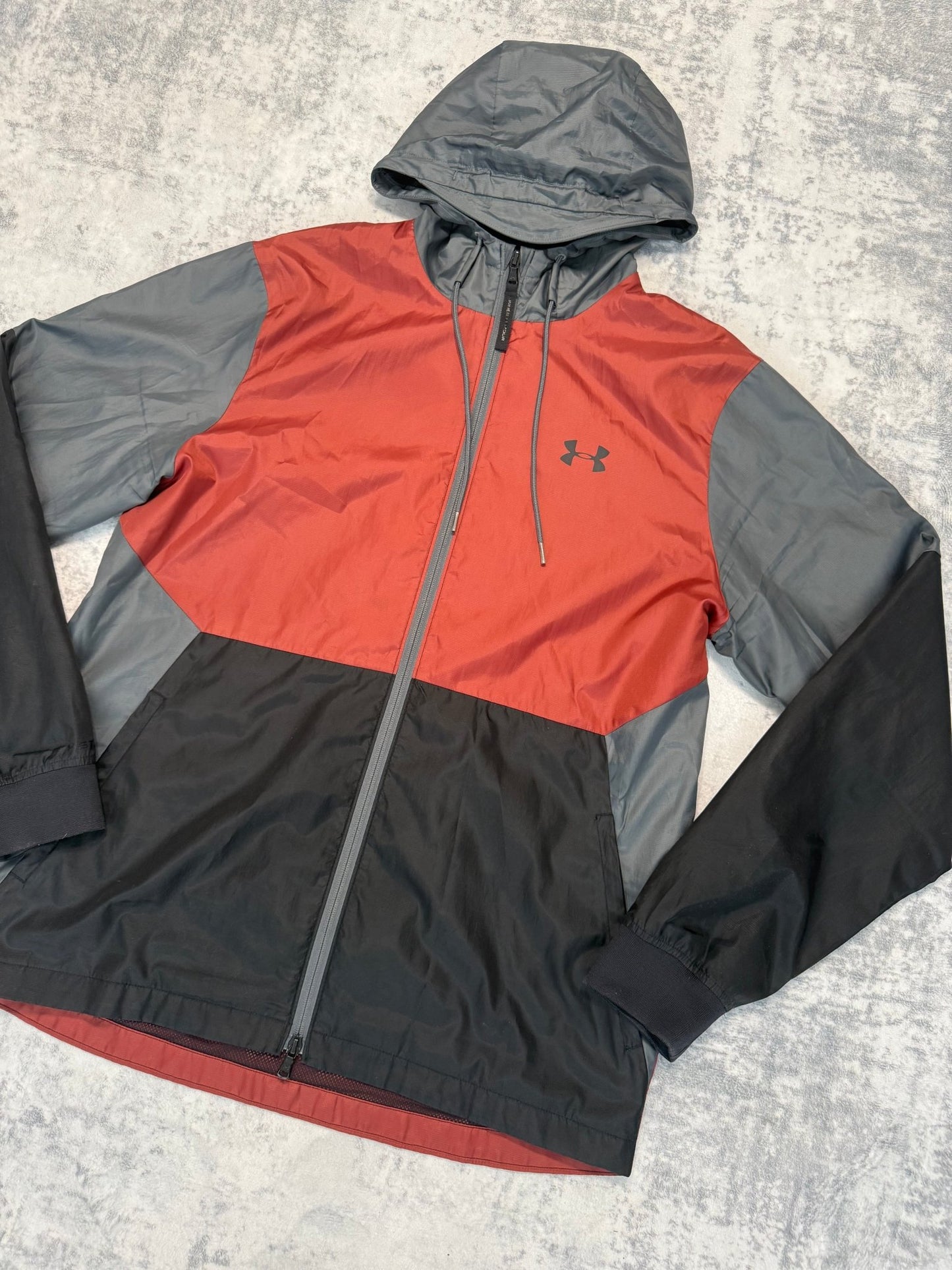 Under Armour Windbreaker - M - Active Supply