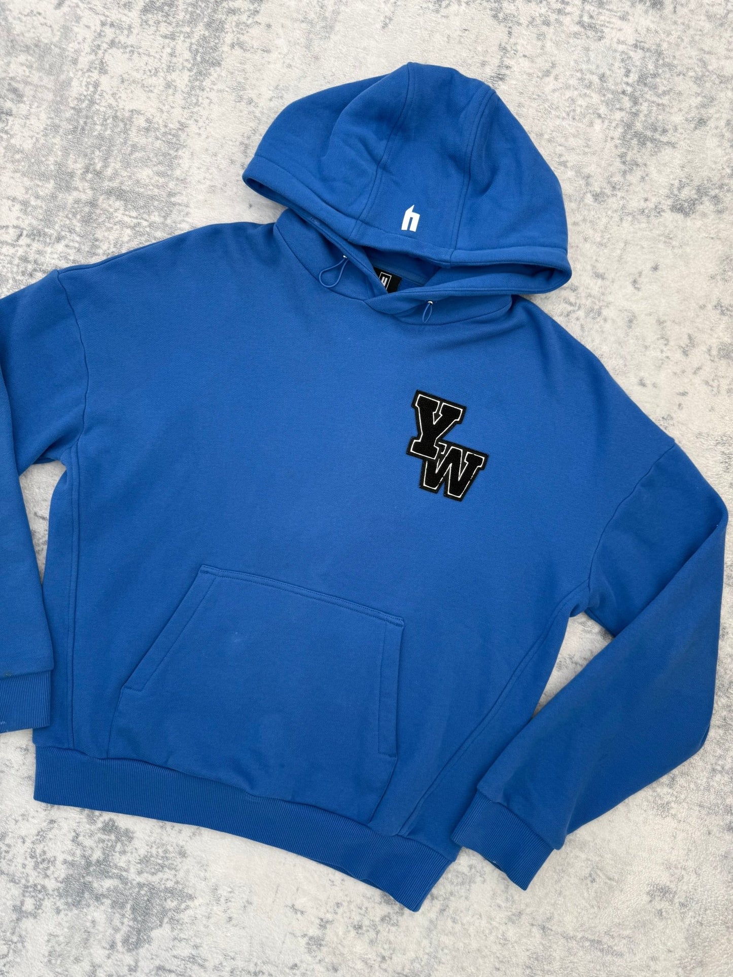 Yelir World Hoodie - S - Active Supply
