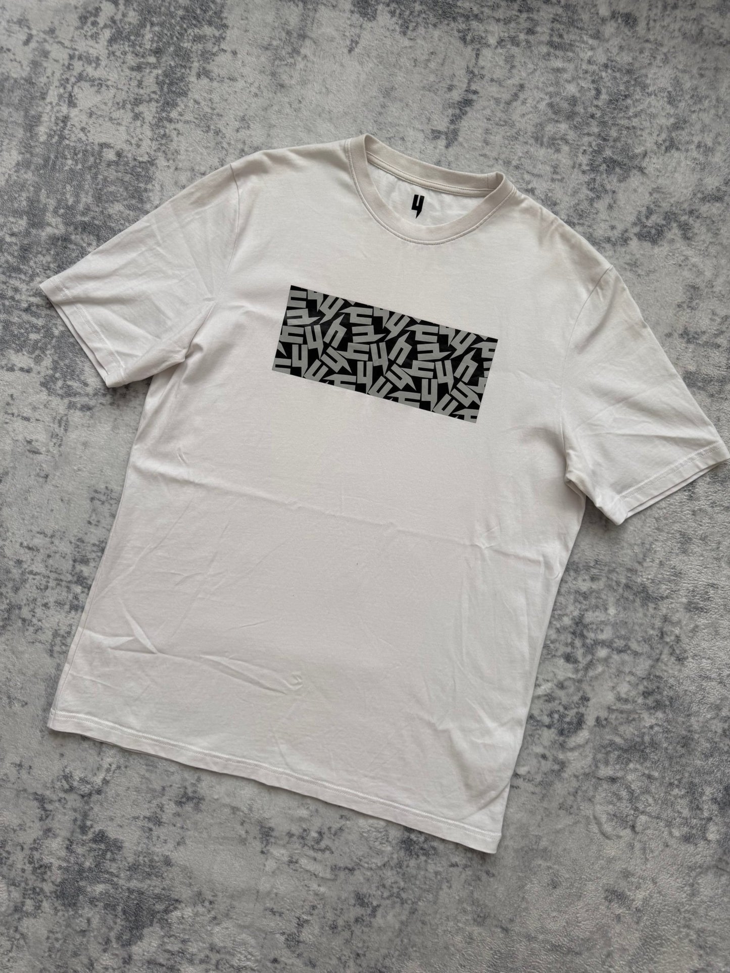 Yelir World T Shirt - L - Active Supply