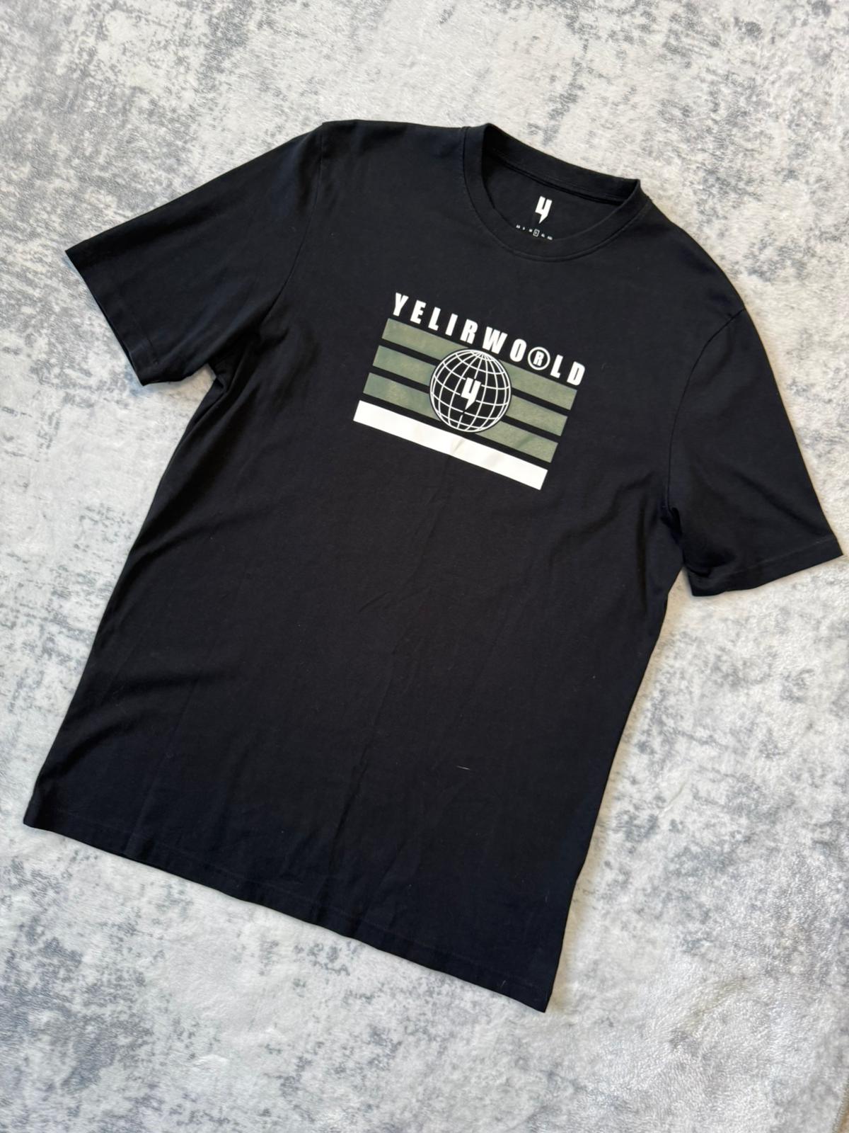 Yelir World T Shirt - L - Active Supply