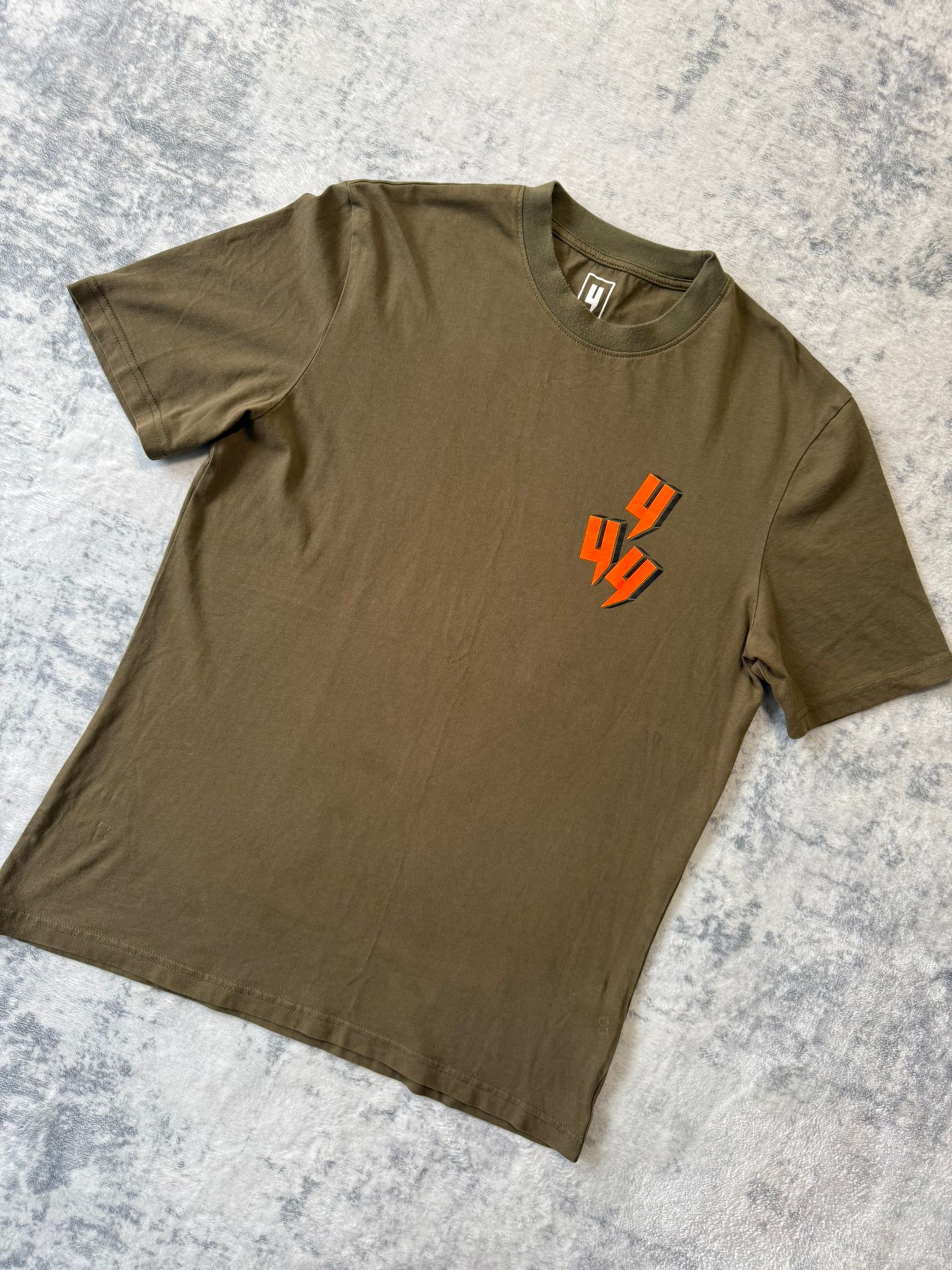 Yelir World T Shirt - M - Active Supply