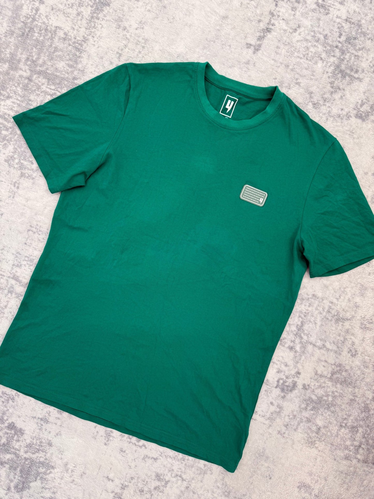 Yelir World T Shirt - XL - Active Supply