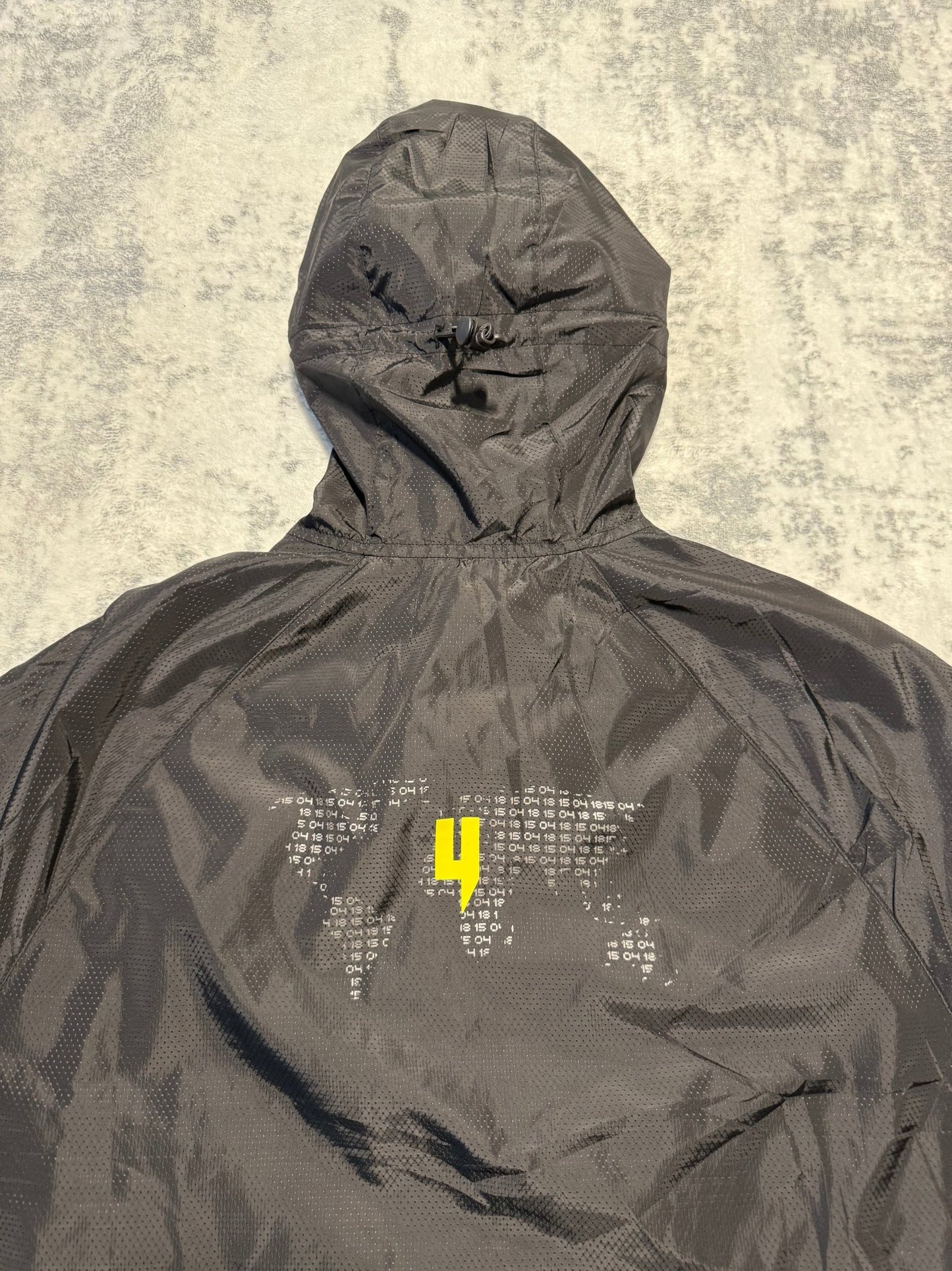 Yelir World Windbreaker - L - Active Supply