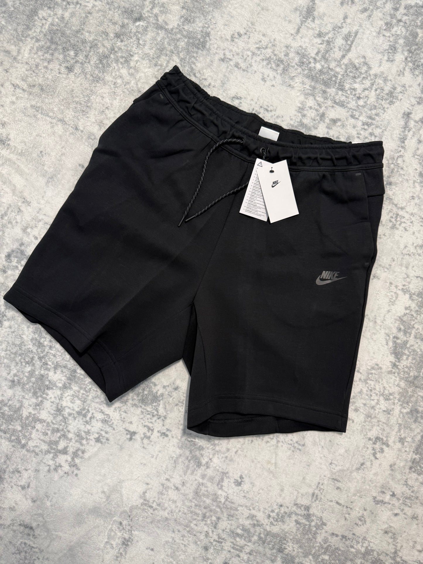 Nike Tech Fleece Shorts - L
