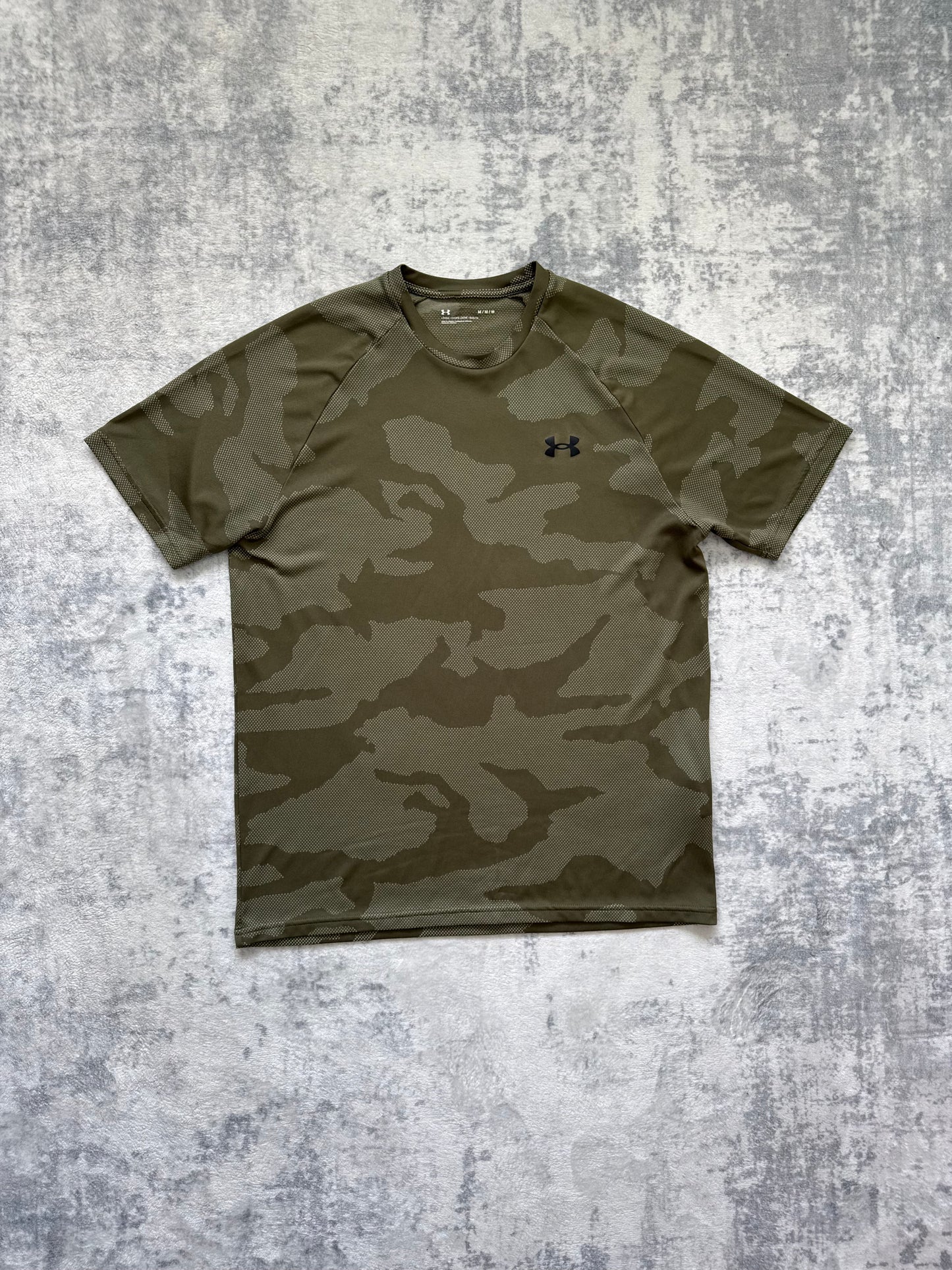 Under Armour T Shirt - M