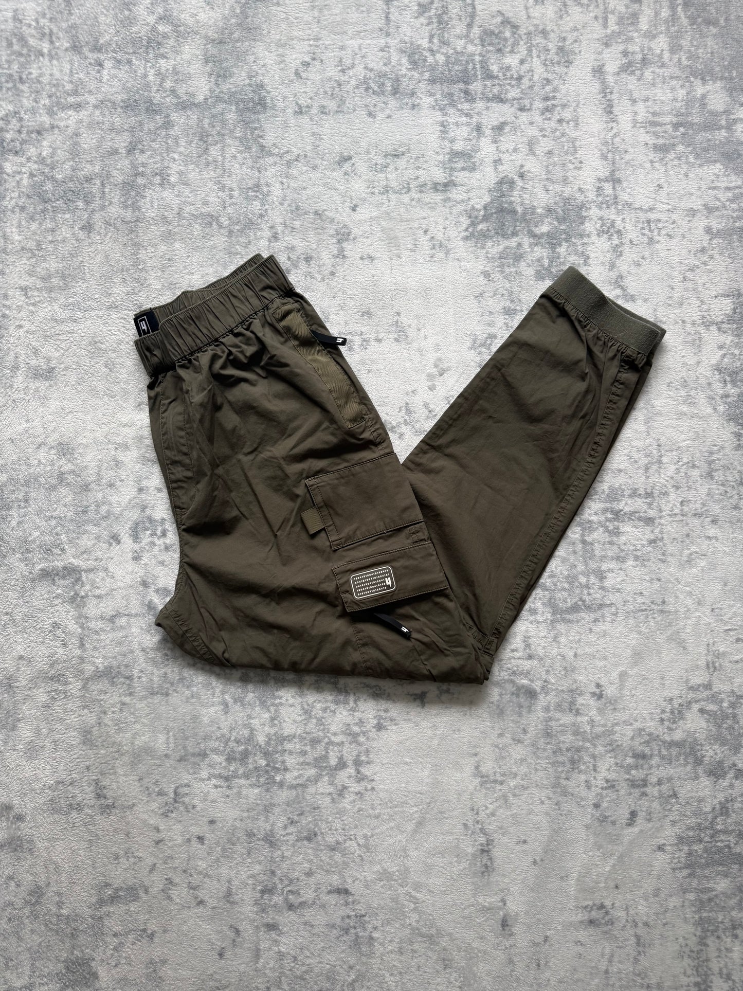 Yelir World Cargos - M