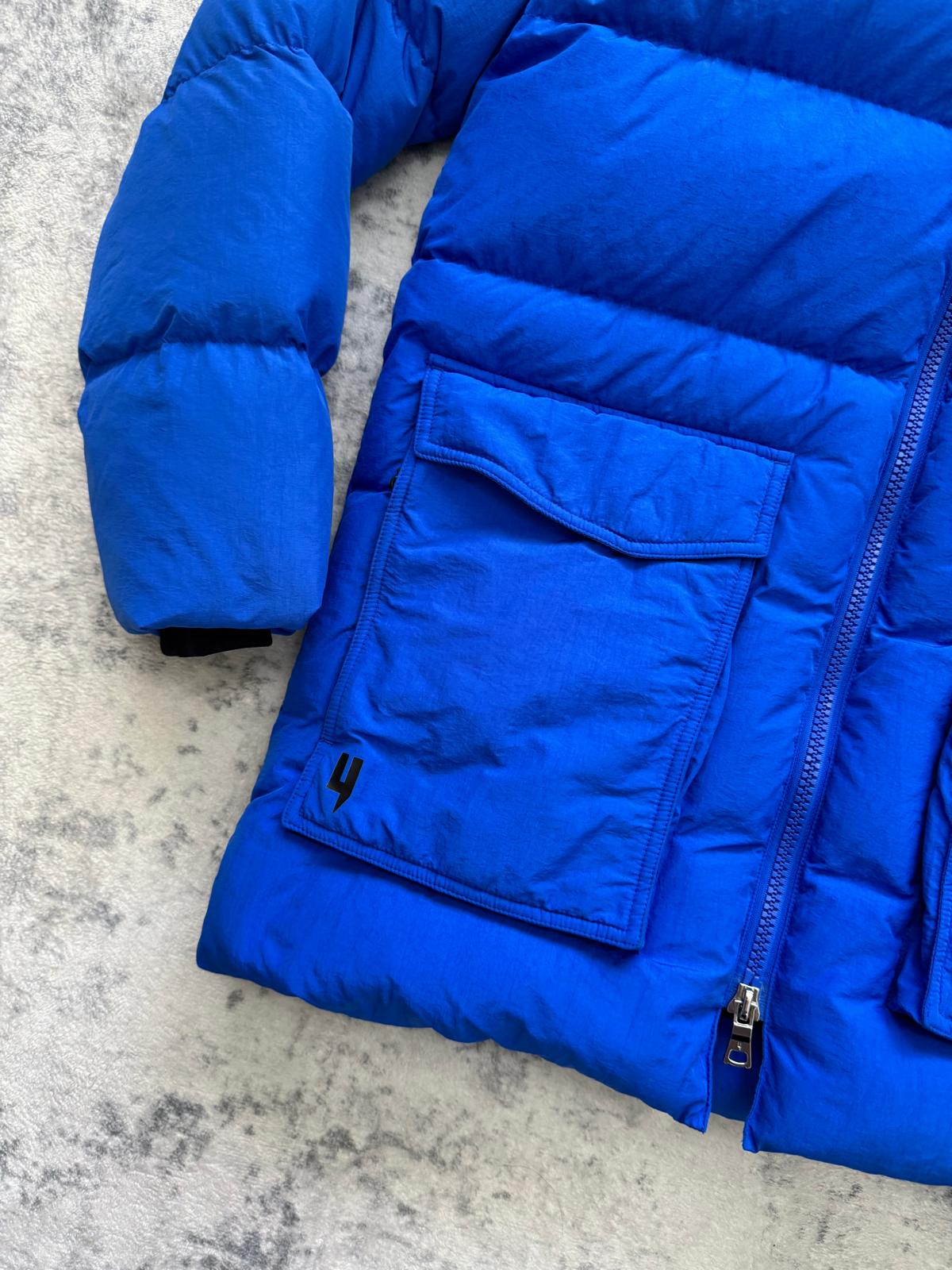 Yelir World Puffer Coat - M