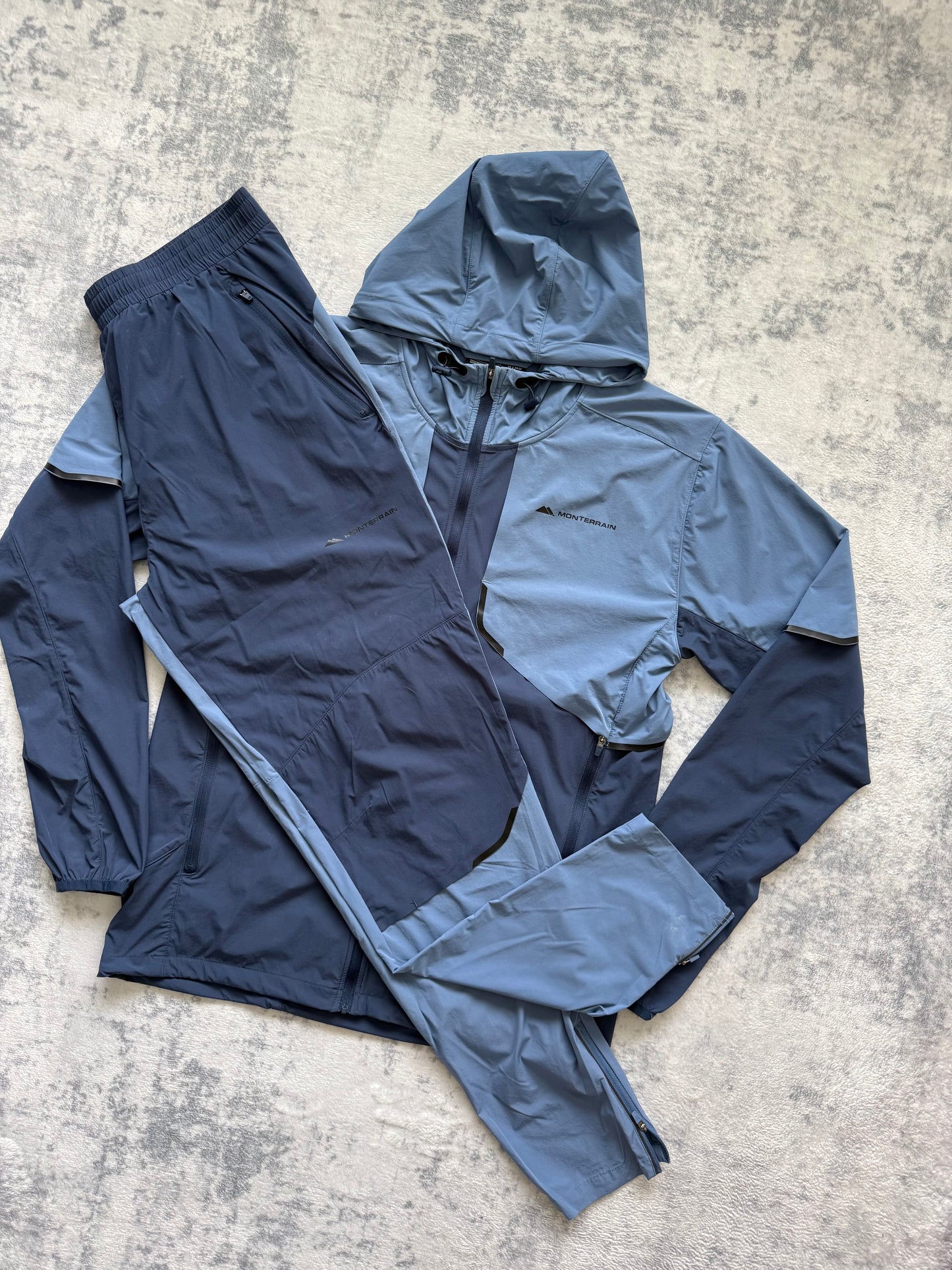 Monterrain Tracksuit - M