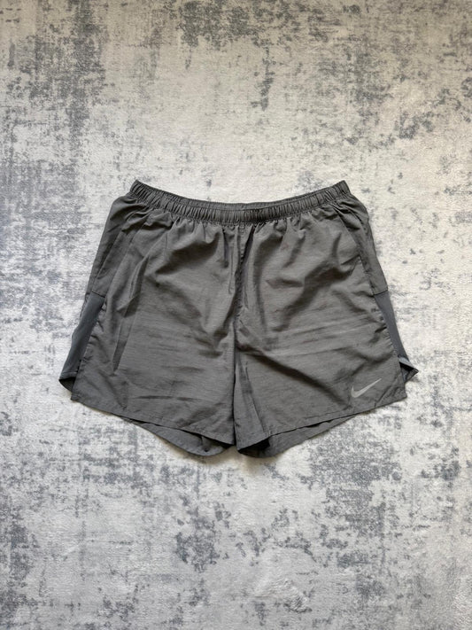 Nike Shorts - M
