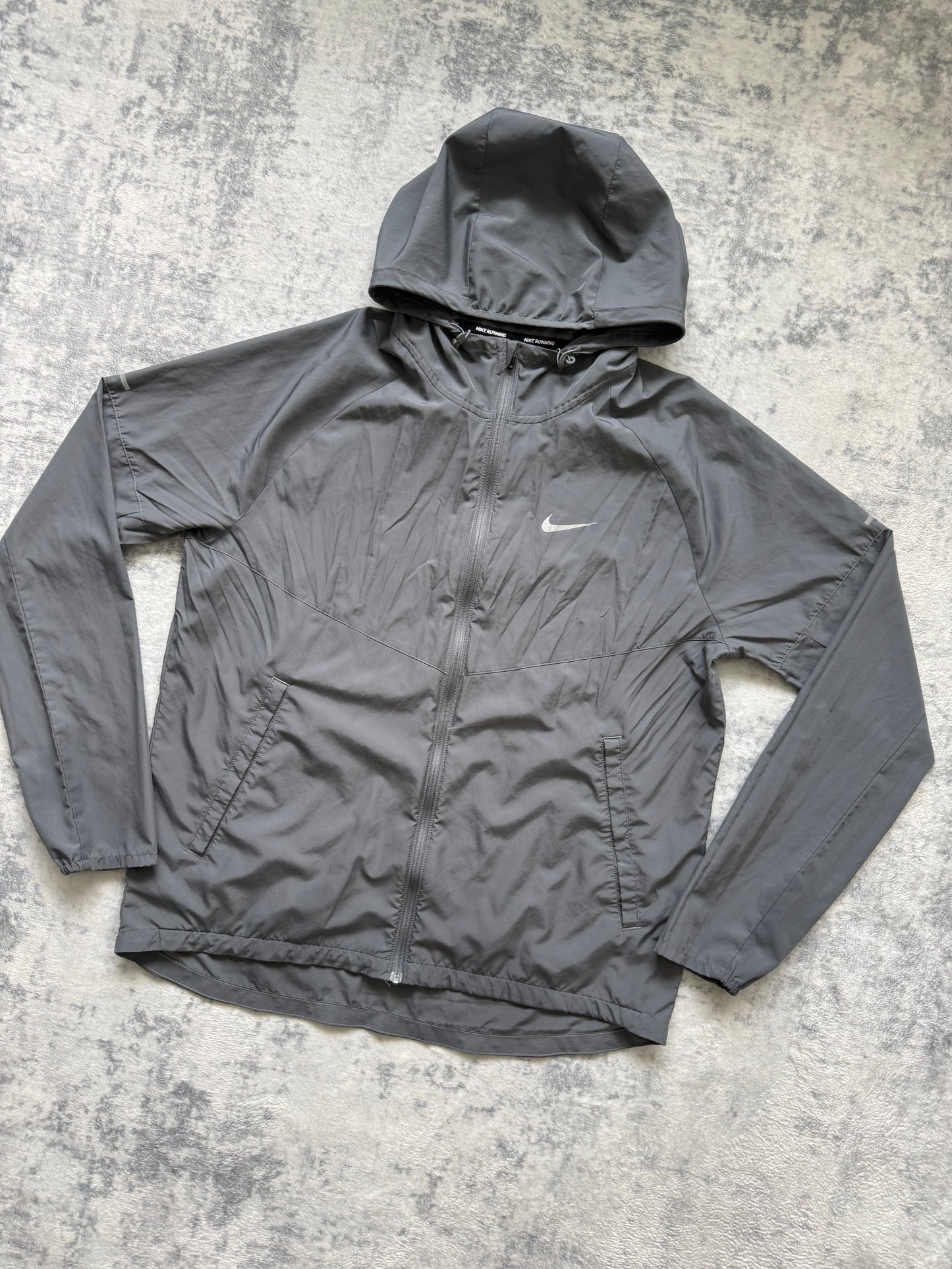 Nike Windrunner - M