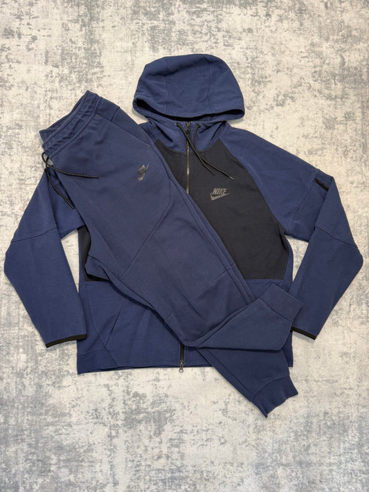 Nike Tech Fleece Tracksuit - XL