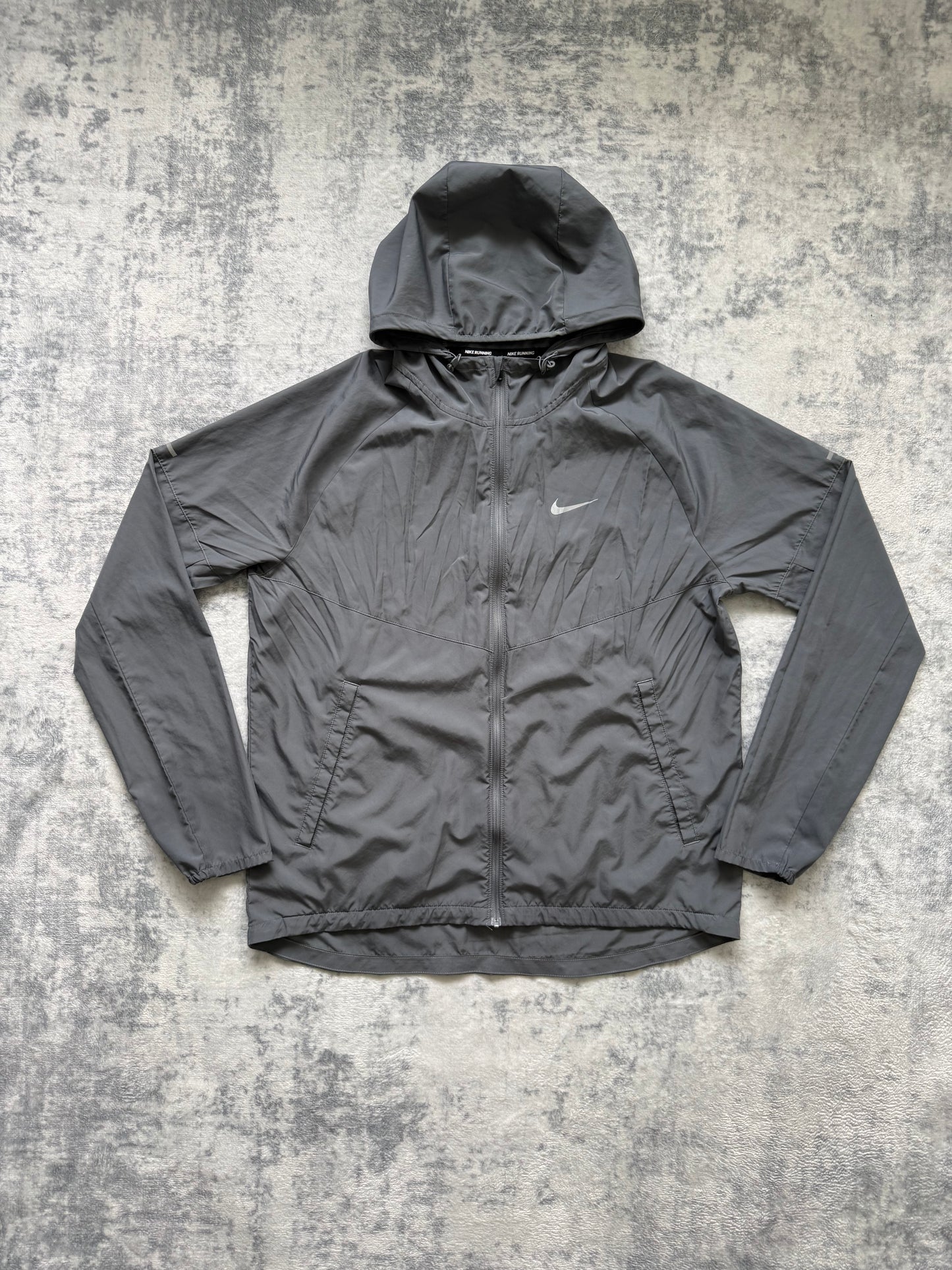 Nike Windrunner - M