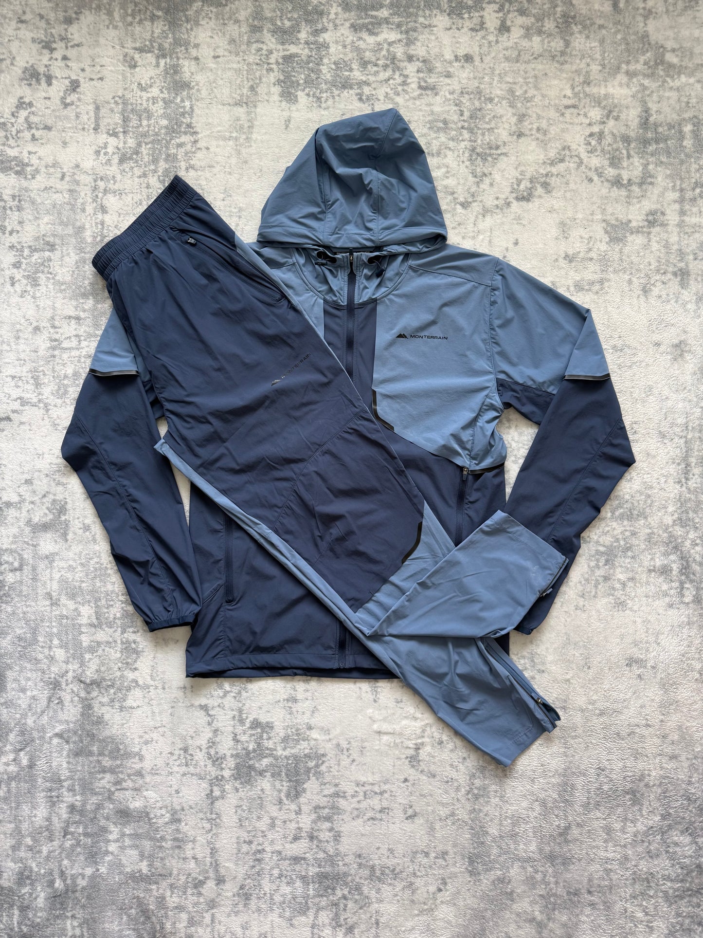 Monterrain Tracksuit - M