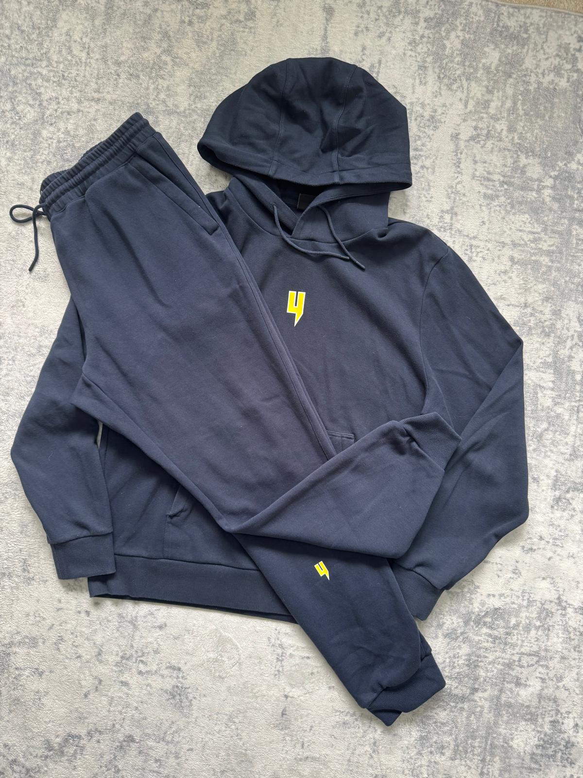 Yelir World Tracksuit - XXL