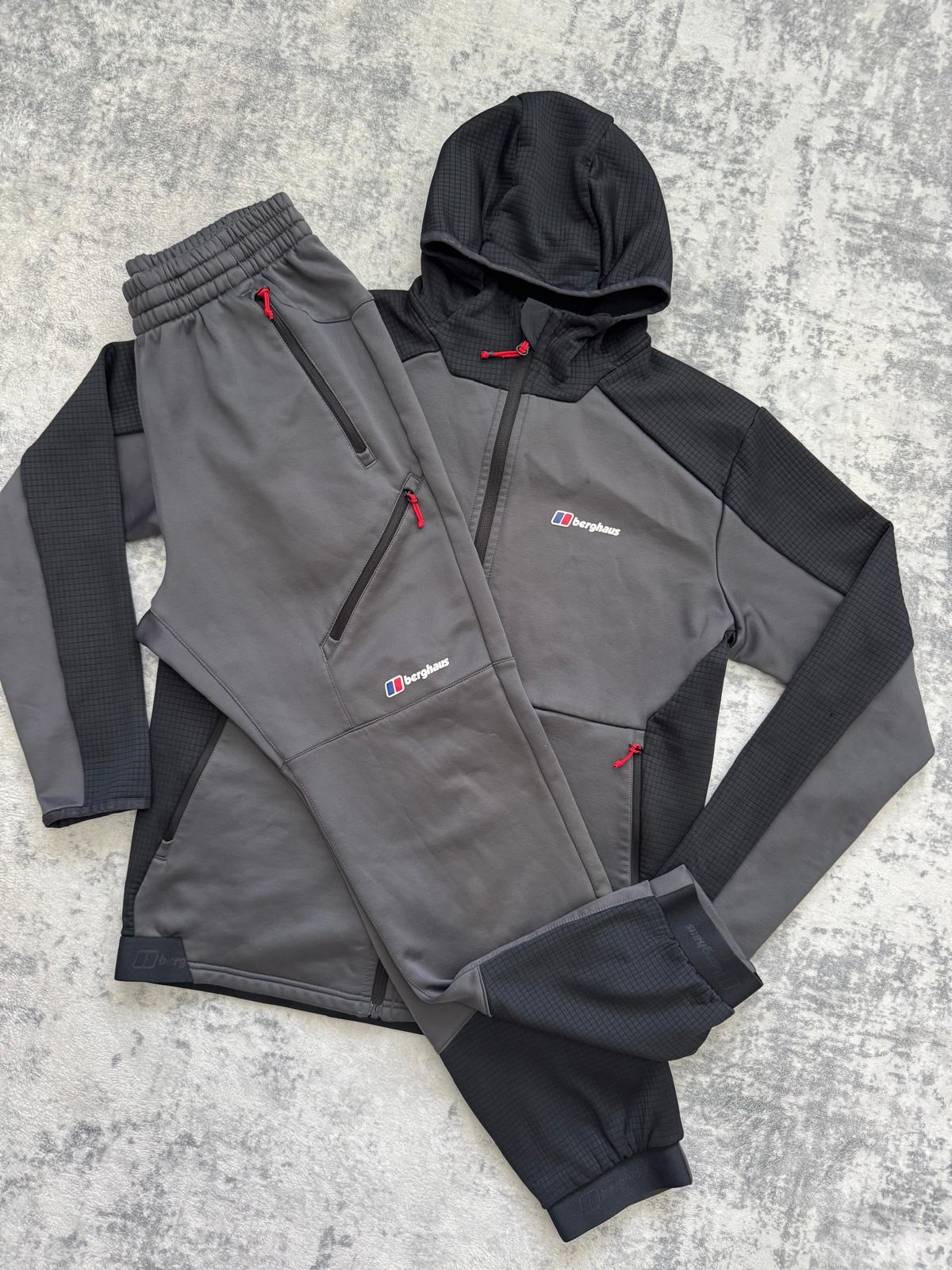 Berghaus Tracksuit - L