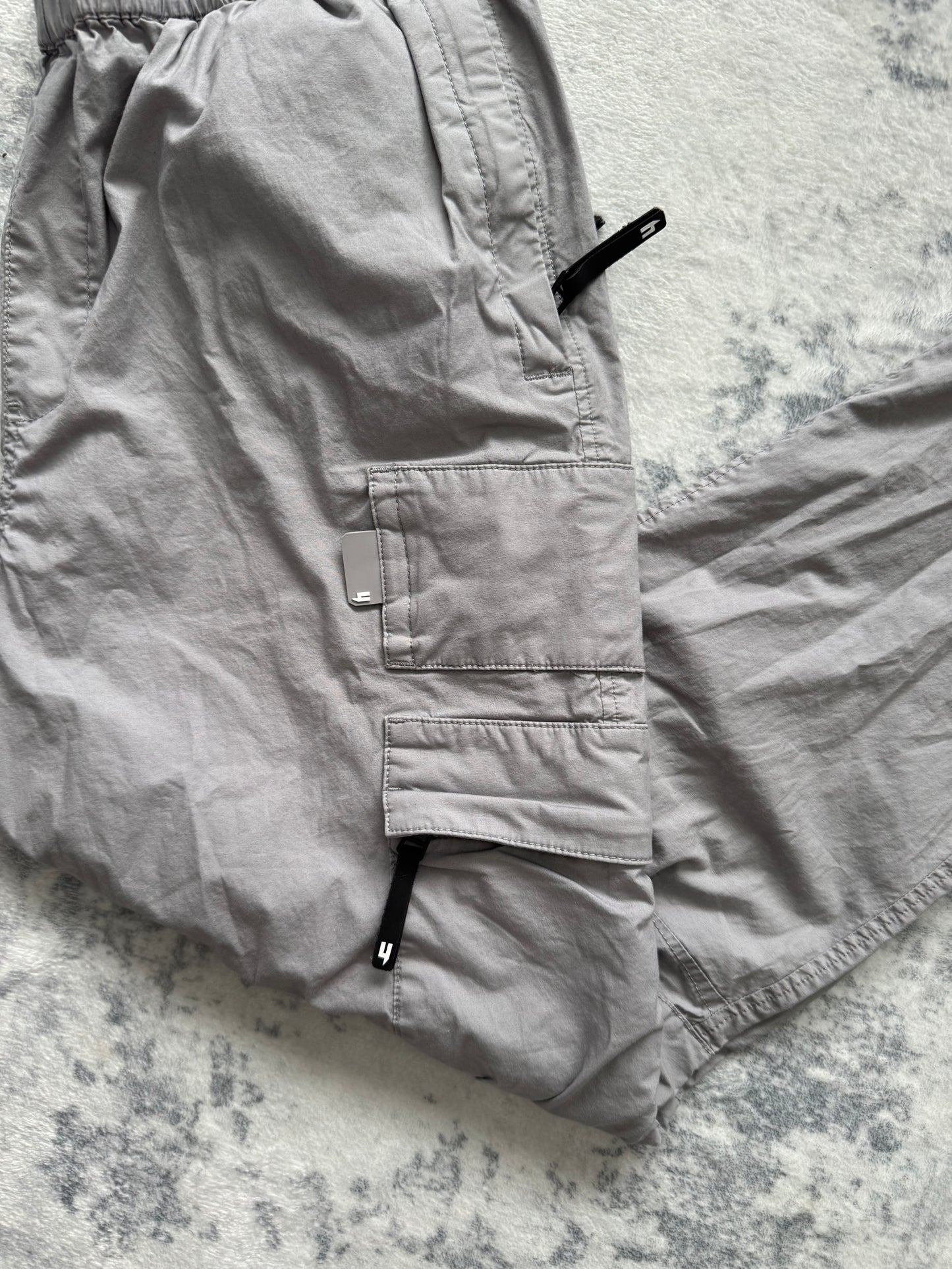 Yelir World Cargos - M