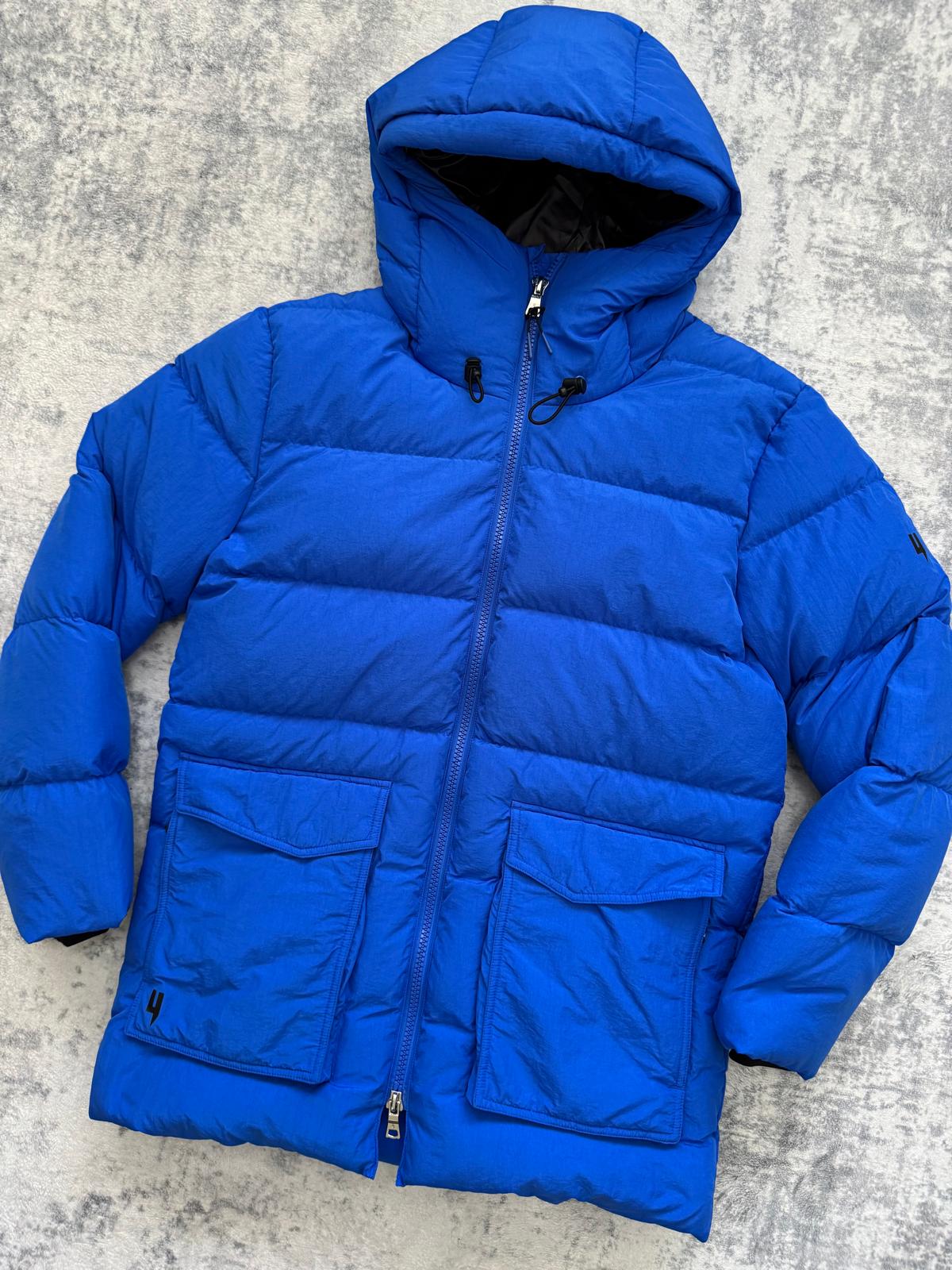 Yelir World Puffer Coat - M