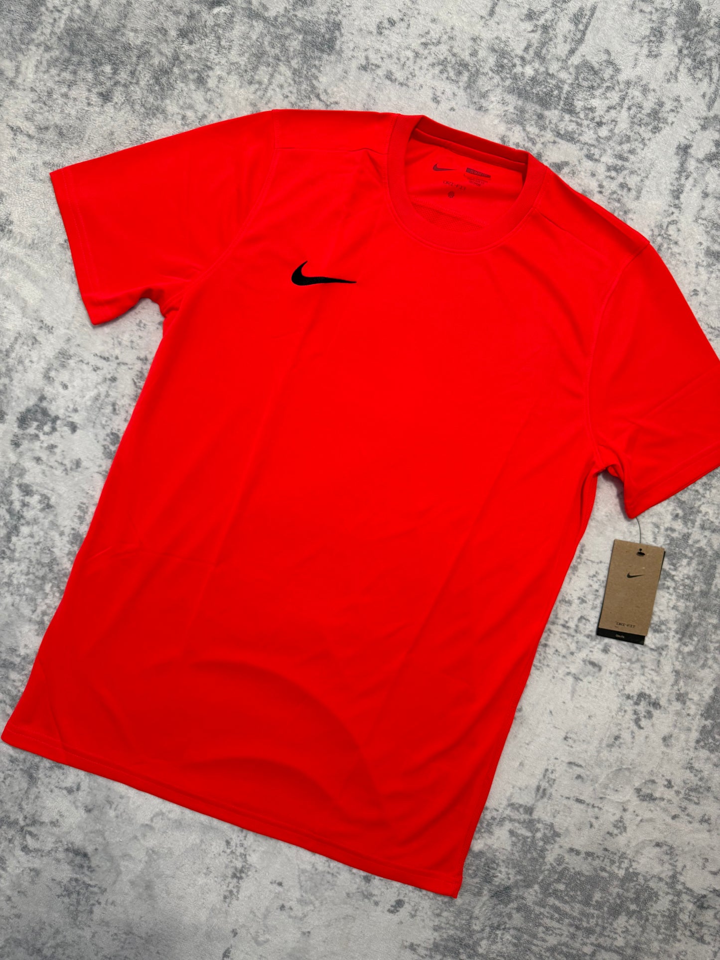Nike Dri Fit T Shirt - L