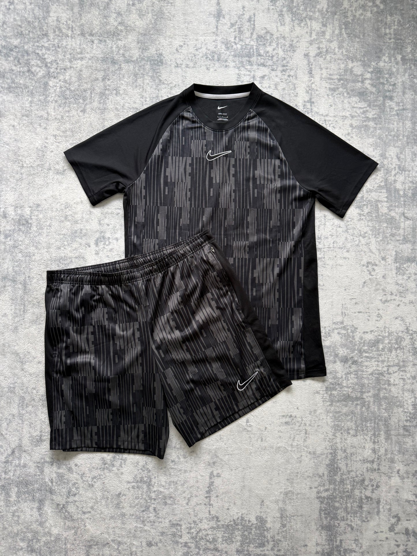Nike Short Set - L/XL