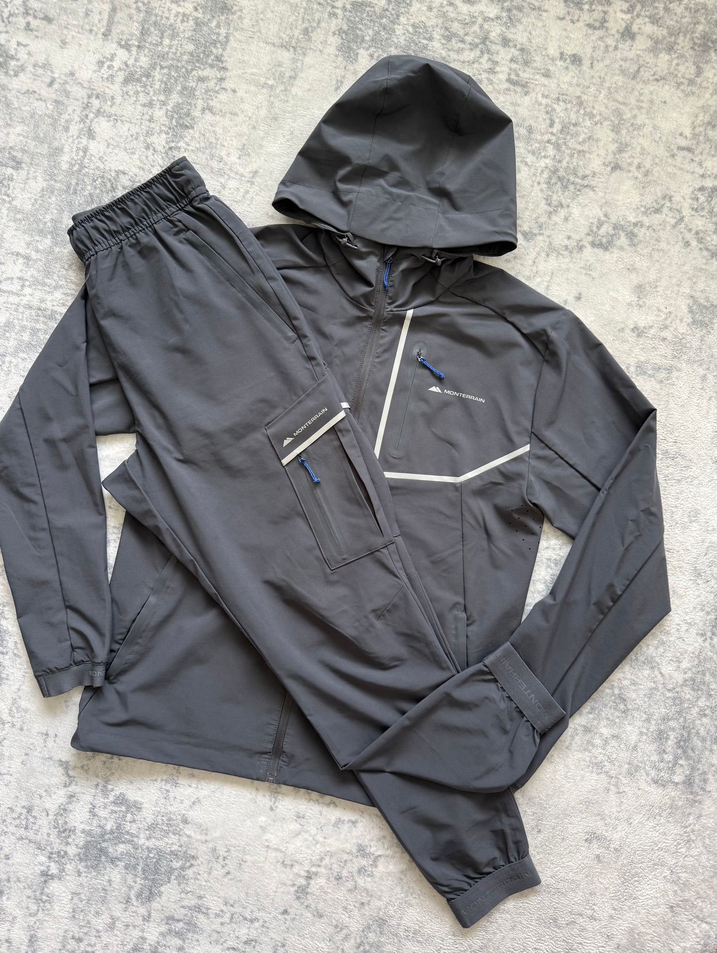 Monterrain Tracksuit - M