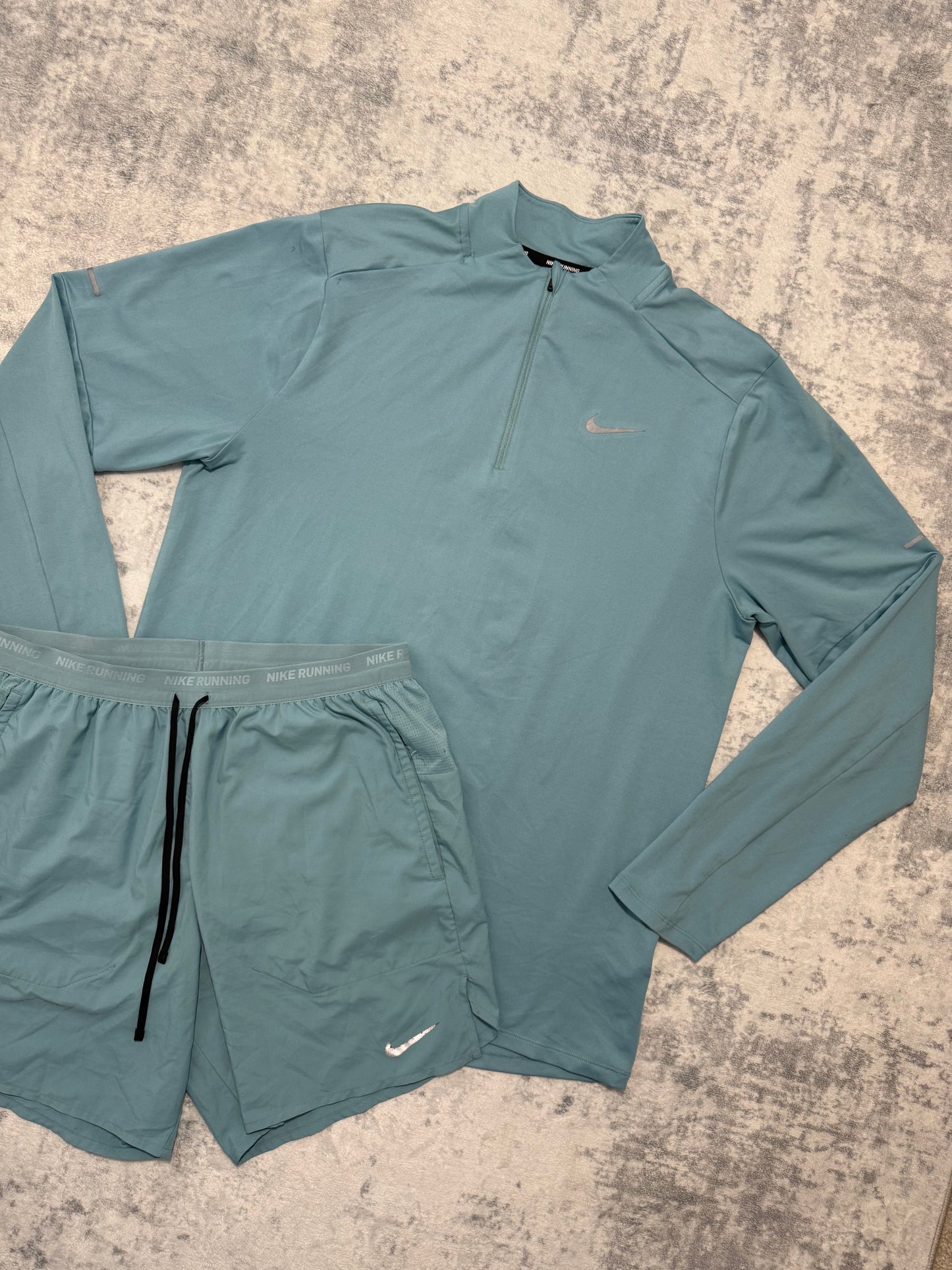 Nike 1/4 Zip Short Set - M