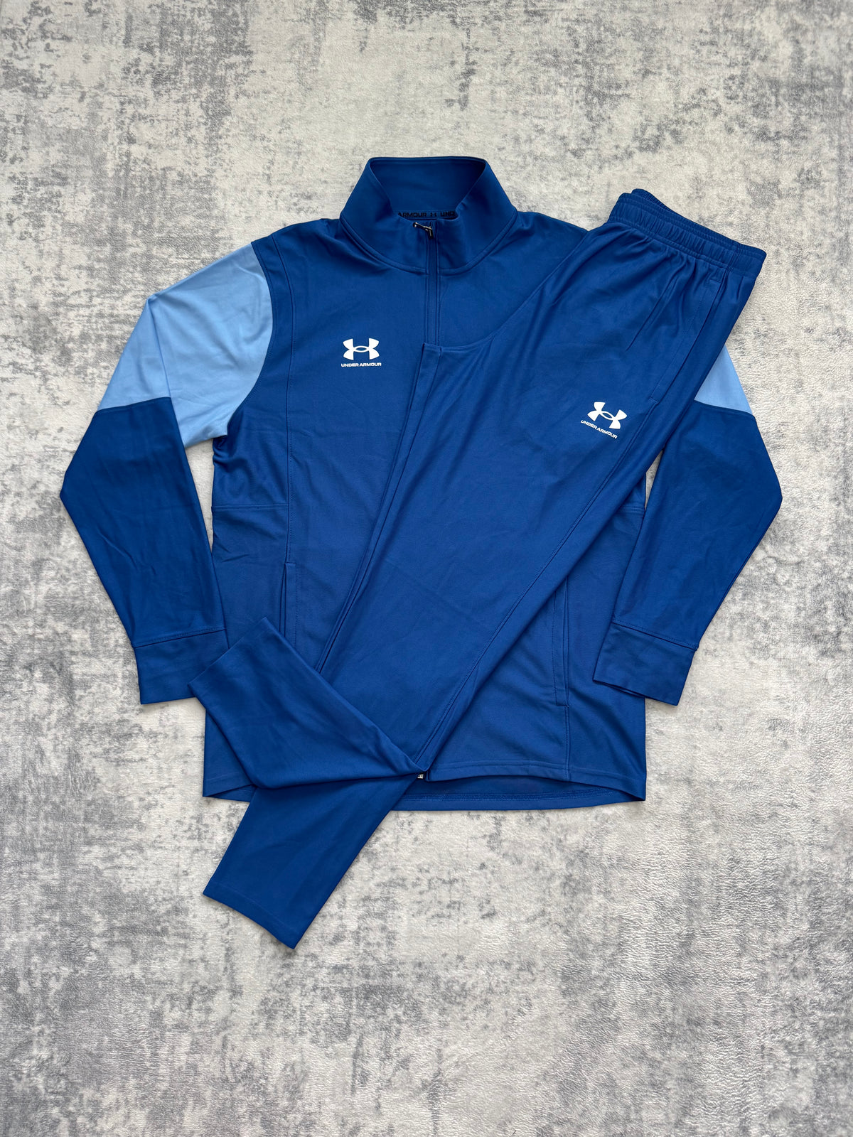 Under Armour Tracksuit - L