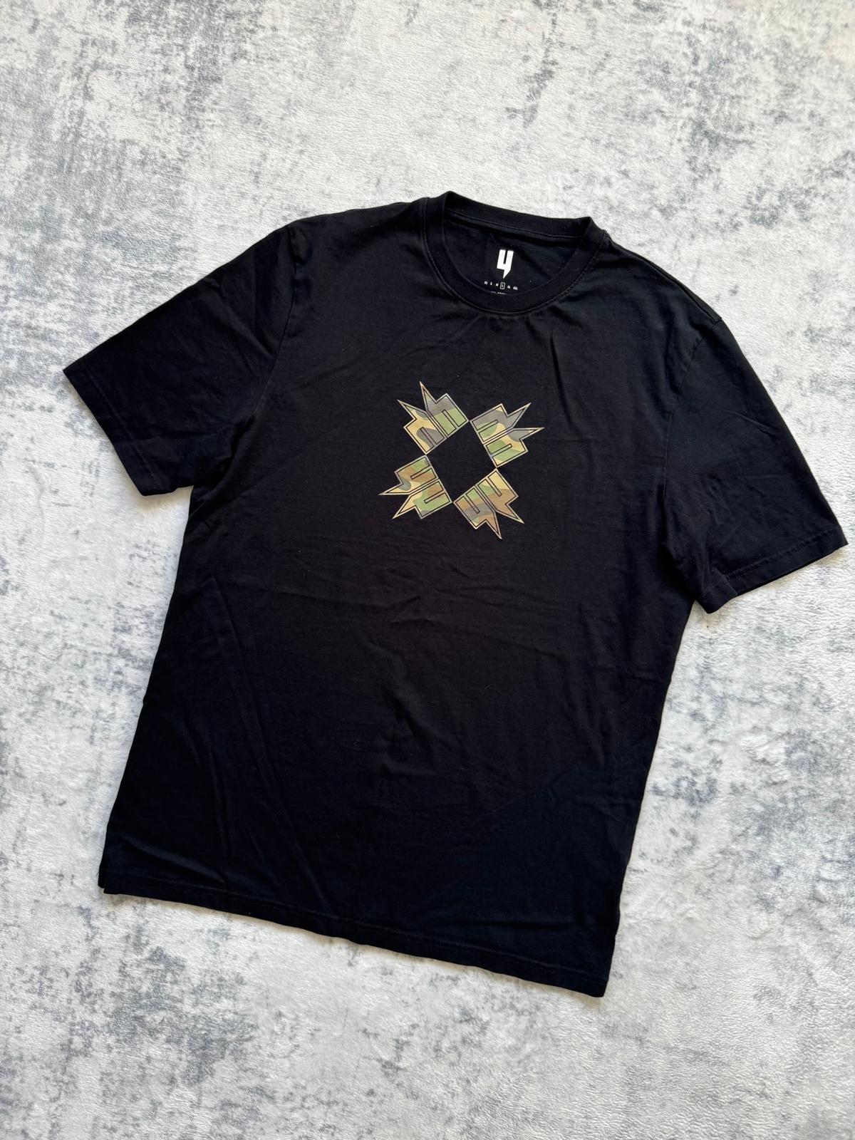 Yelir World T Shirt - L