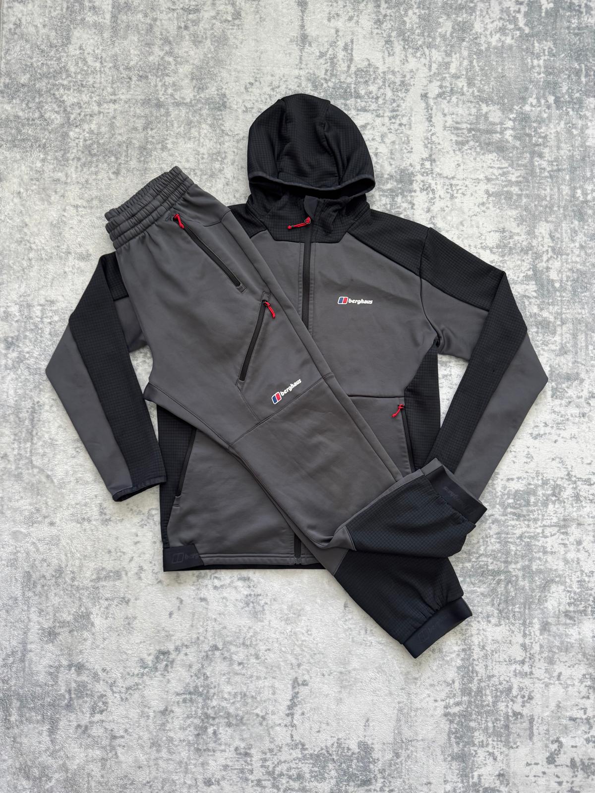 Berghaus Tracksuit - L