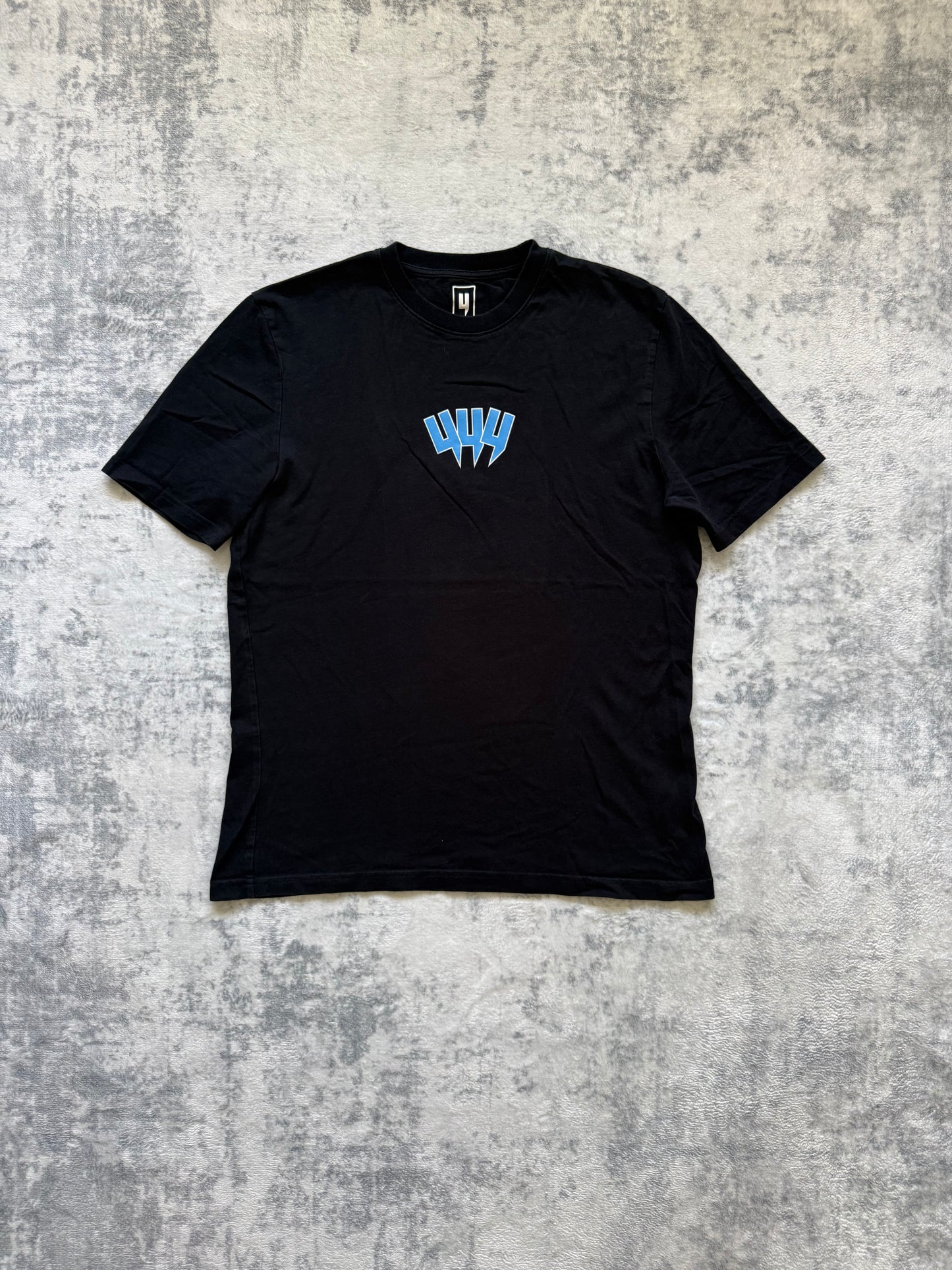 Yelir World T Shirt - M