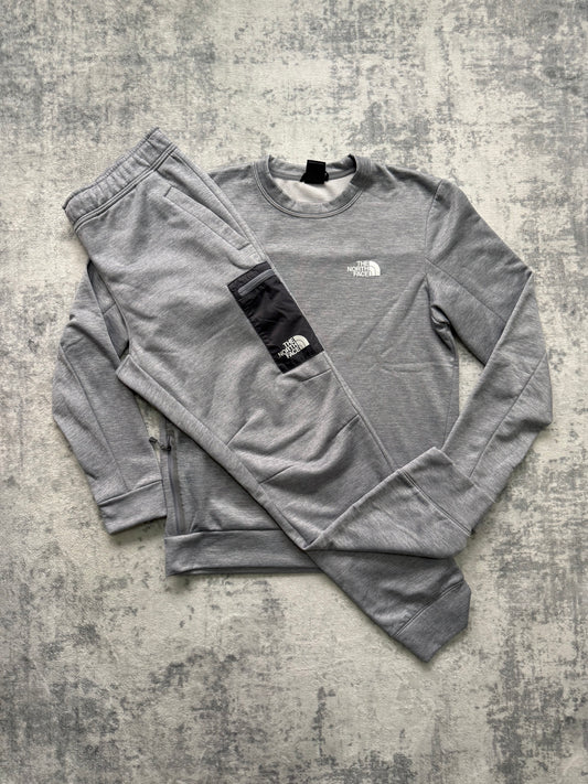 The North Face Tracksuit - M