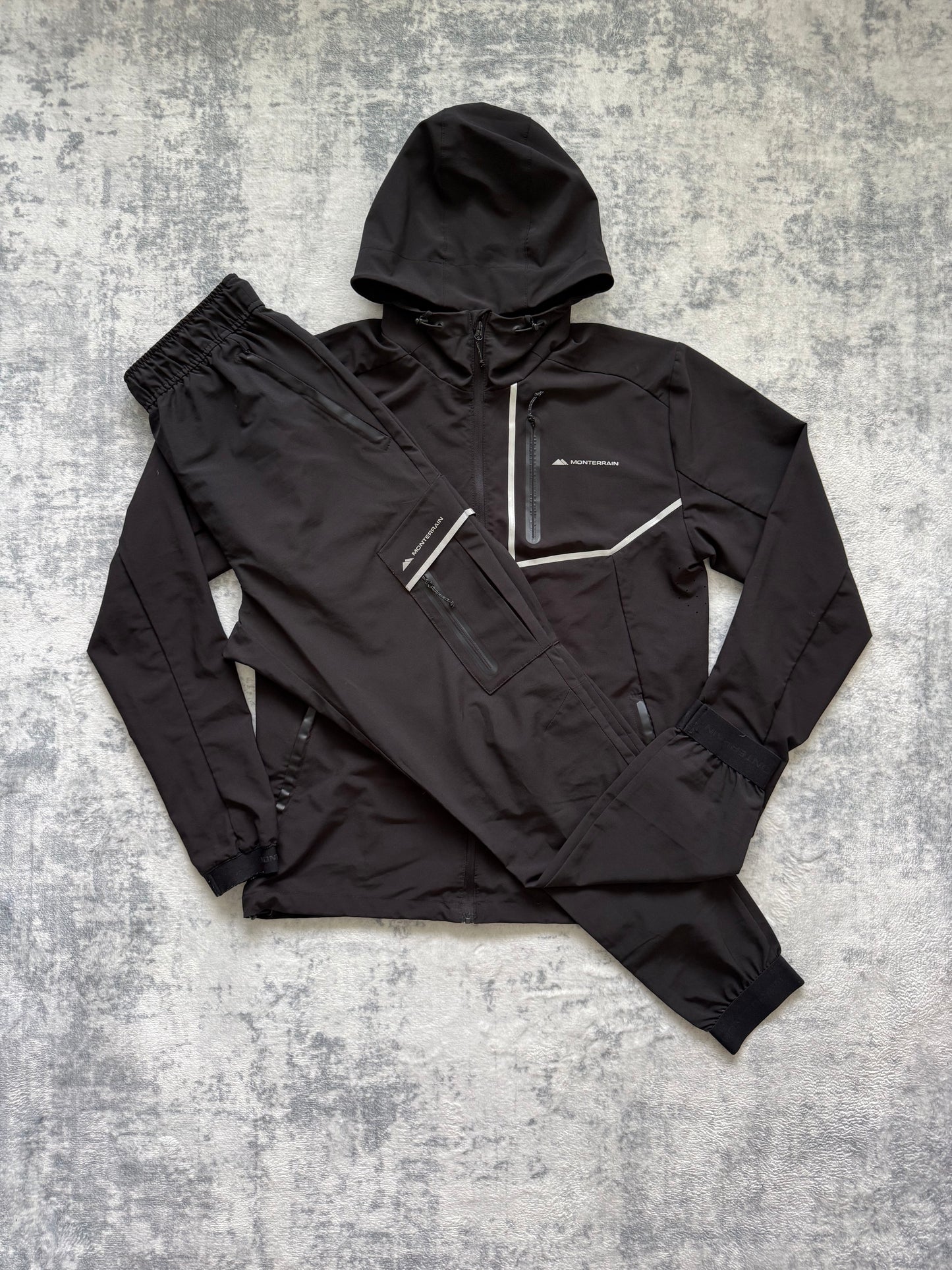 Monterrain Tracksuit - M