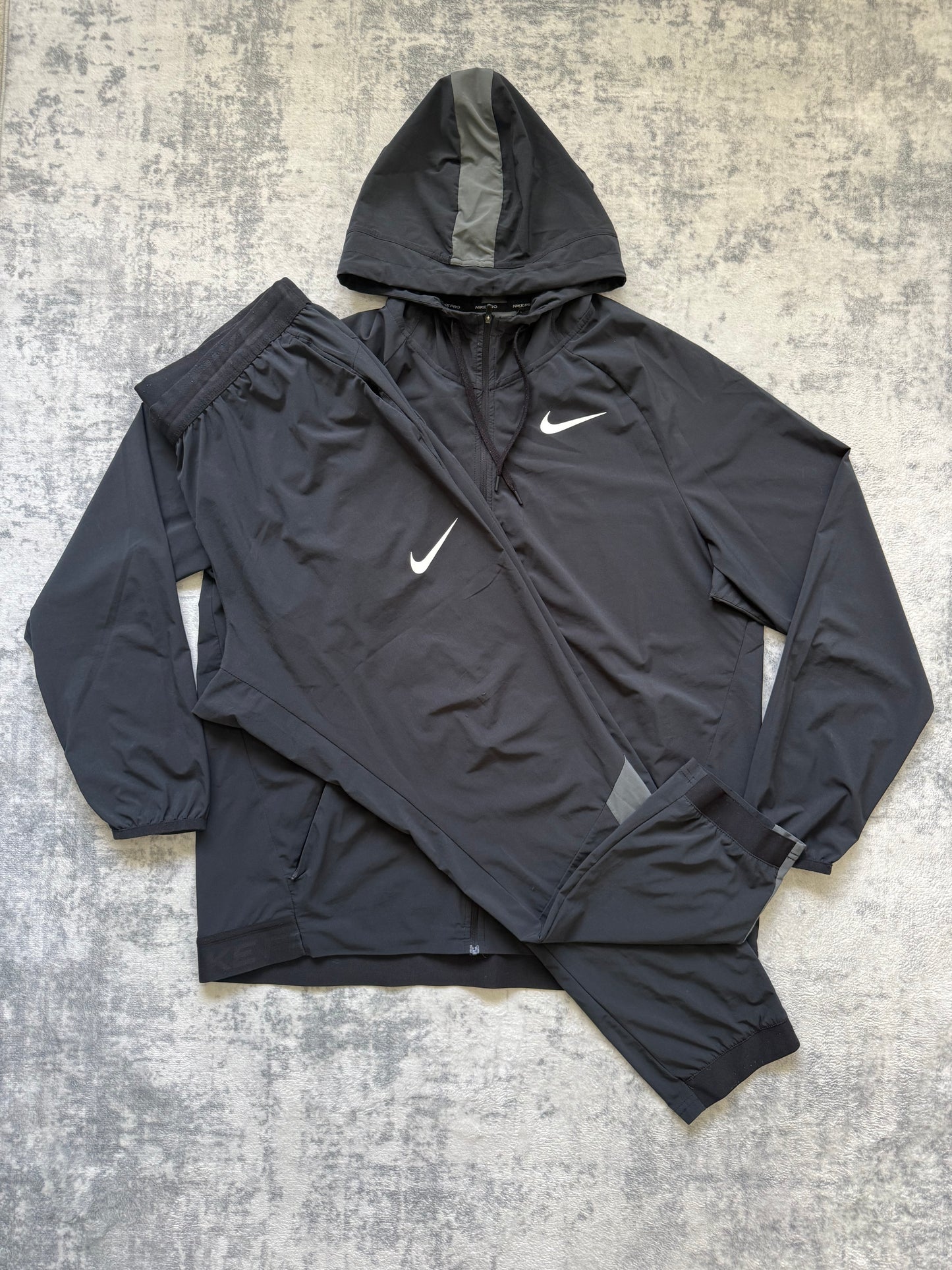 Nike Pro Tracksuit - XL