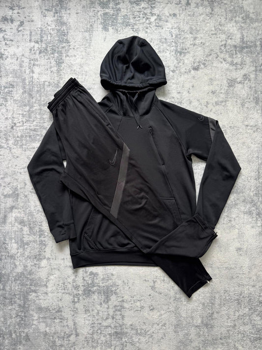Nike Dri Fit Tracksuit - M