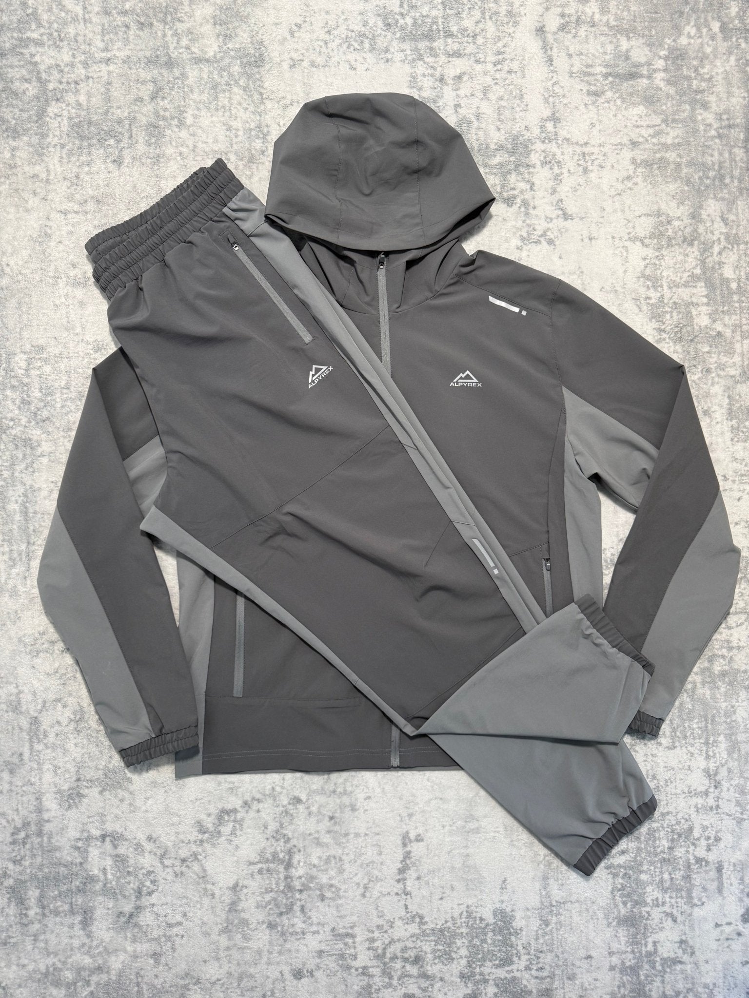 Alpyrex Tracksuit - XXL - Active Supply