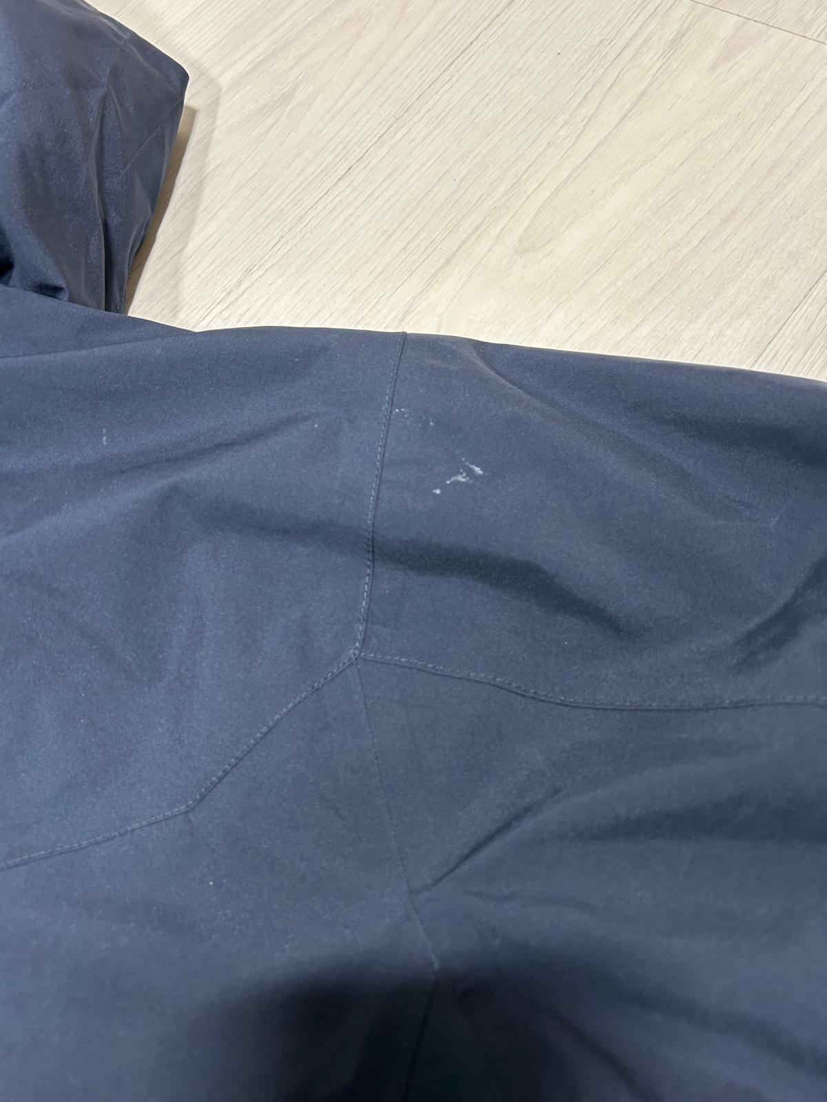 Berghaus Goretex Waterproof - L - Active Supply